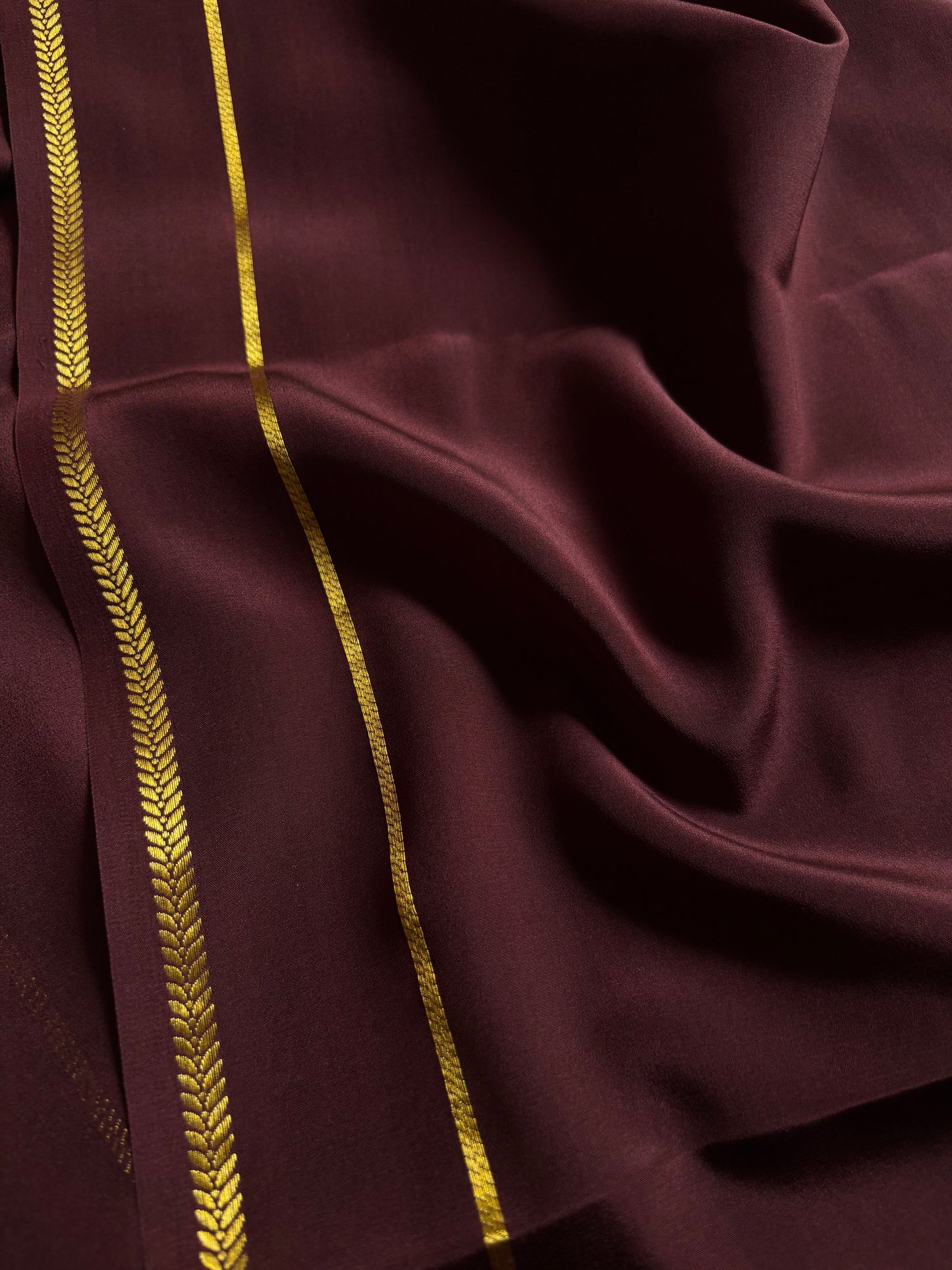 Vinaya : Solid Chocolate brown
