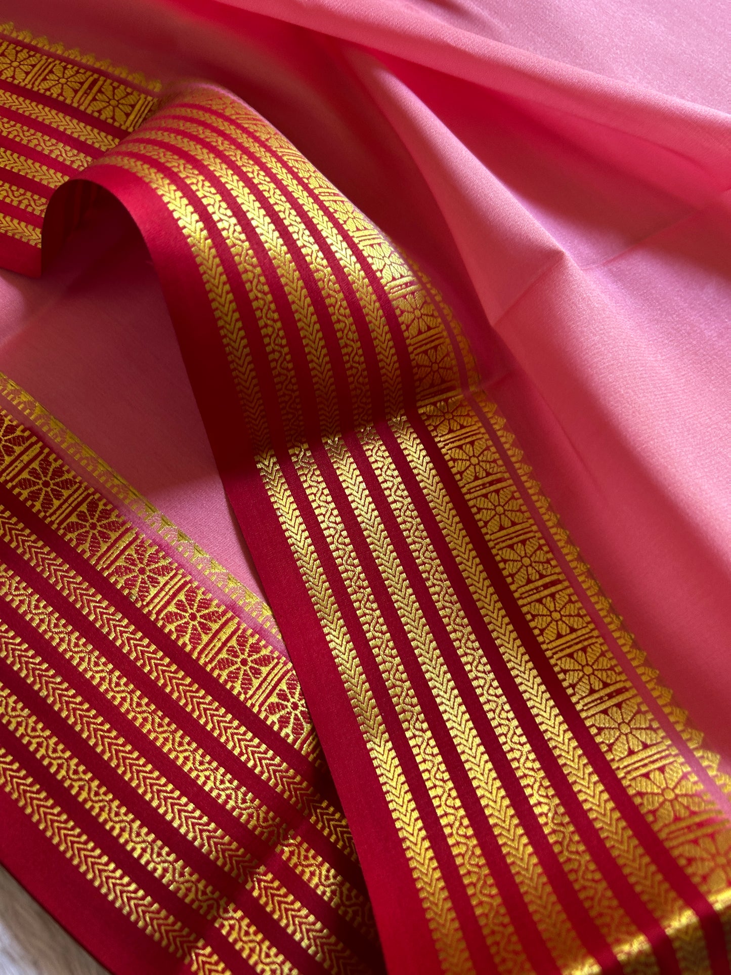 Nayana (2D) : Baby pink-maroon