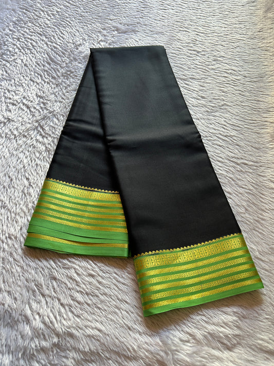 Nayana (2D) : Black-pista green