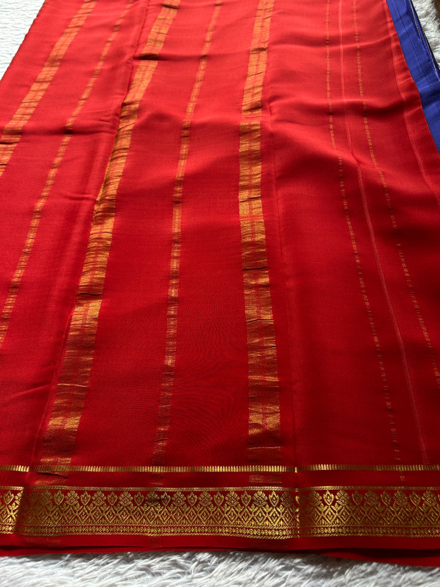 Vishakha (2D) : Dark blue-red