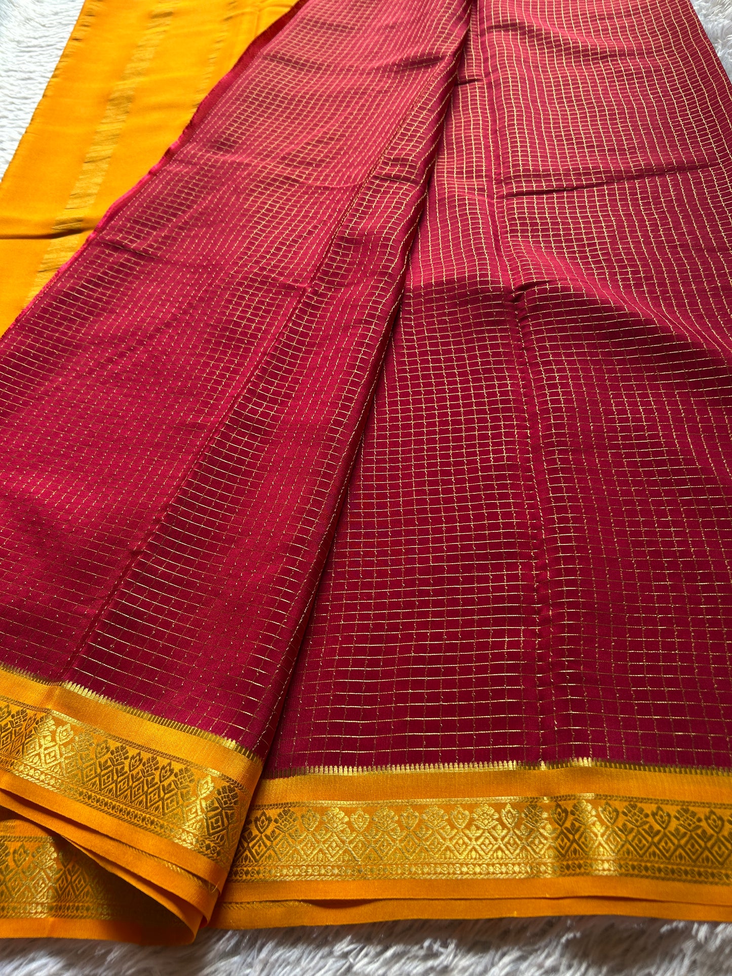 Vishakha (2D) : Dark red-golden yellow
