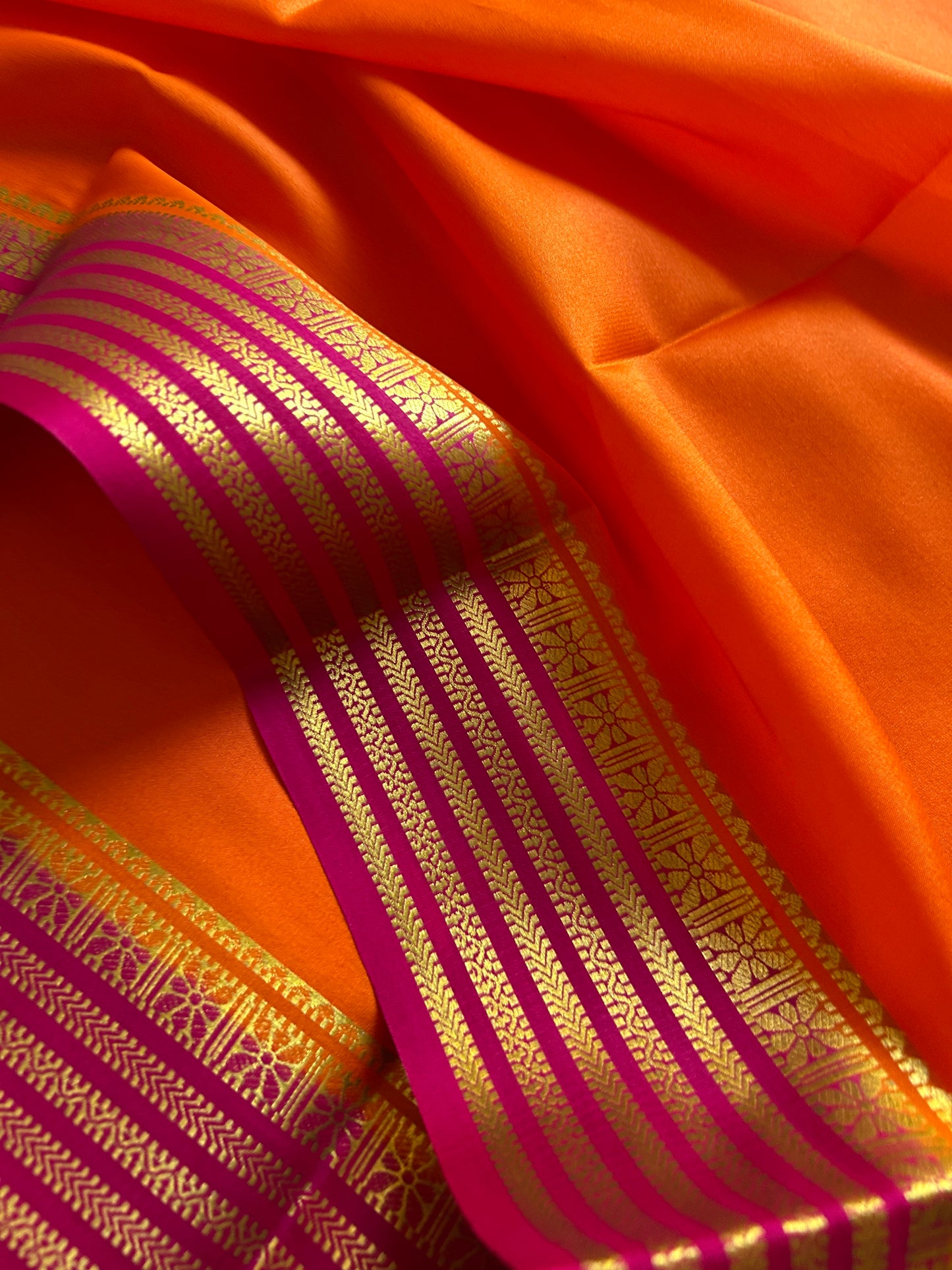 Nayana (2D) : Orange-pink