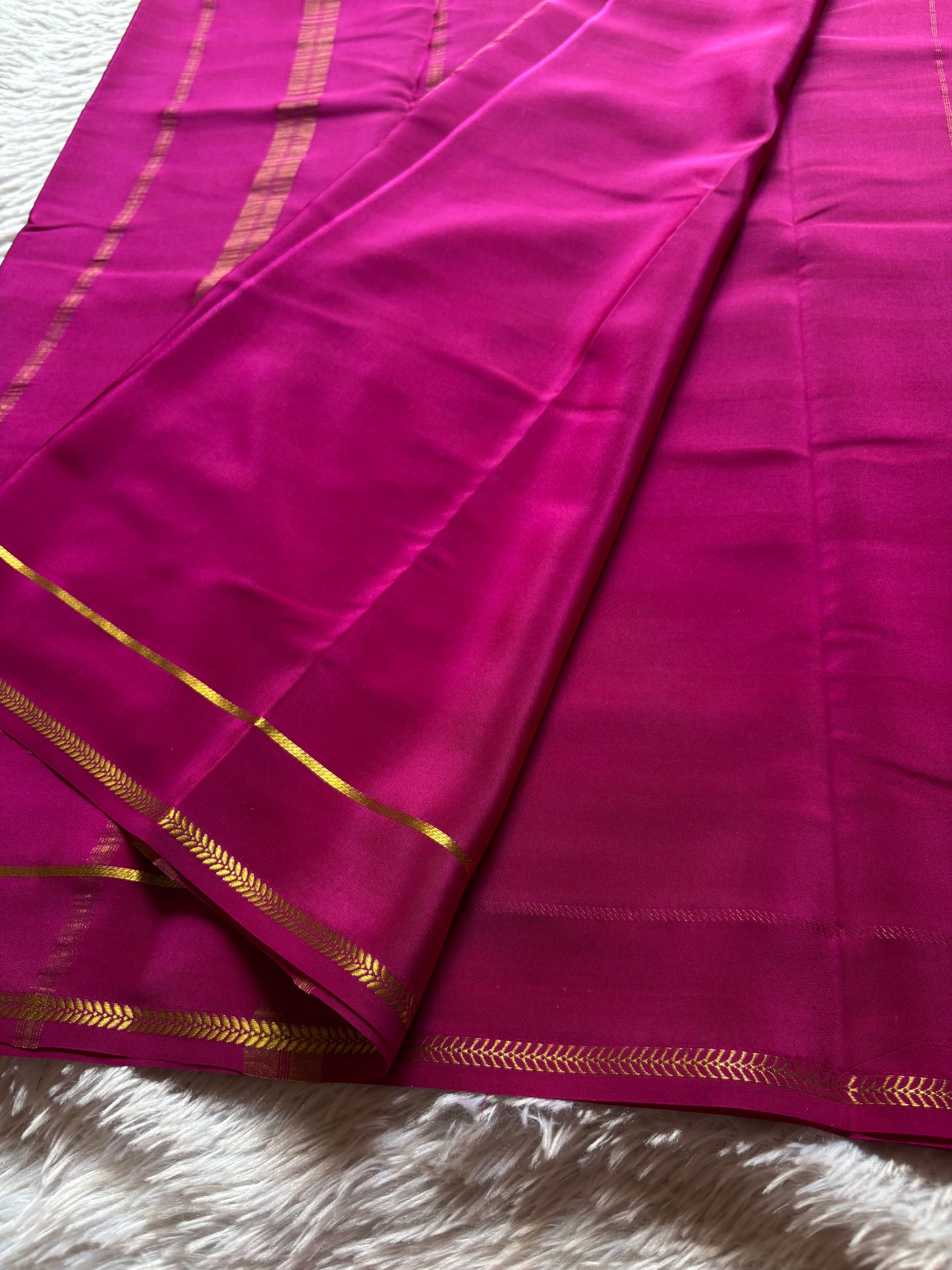 Vinaya : Solid Rani pink