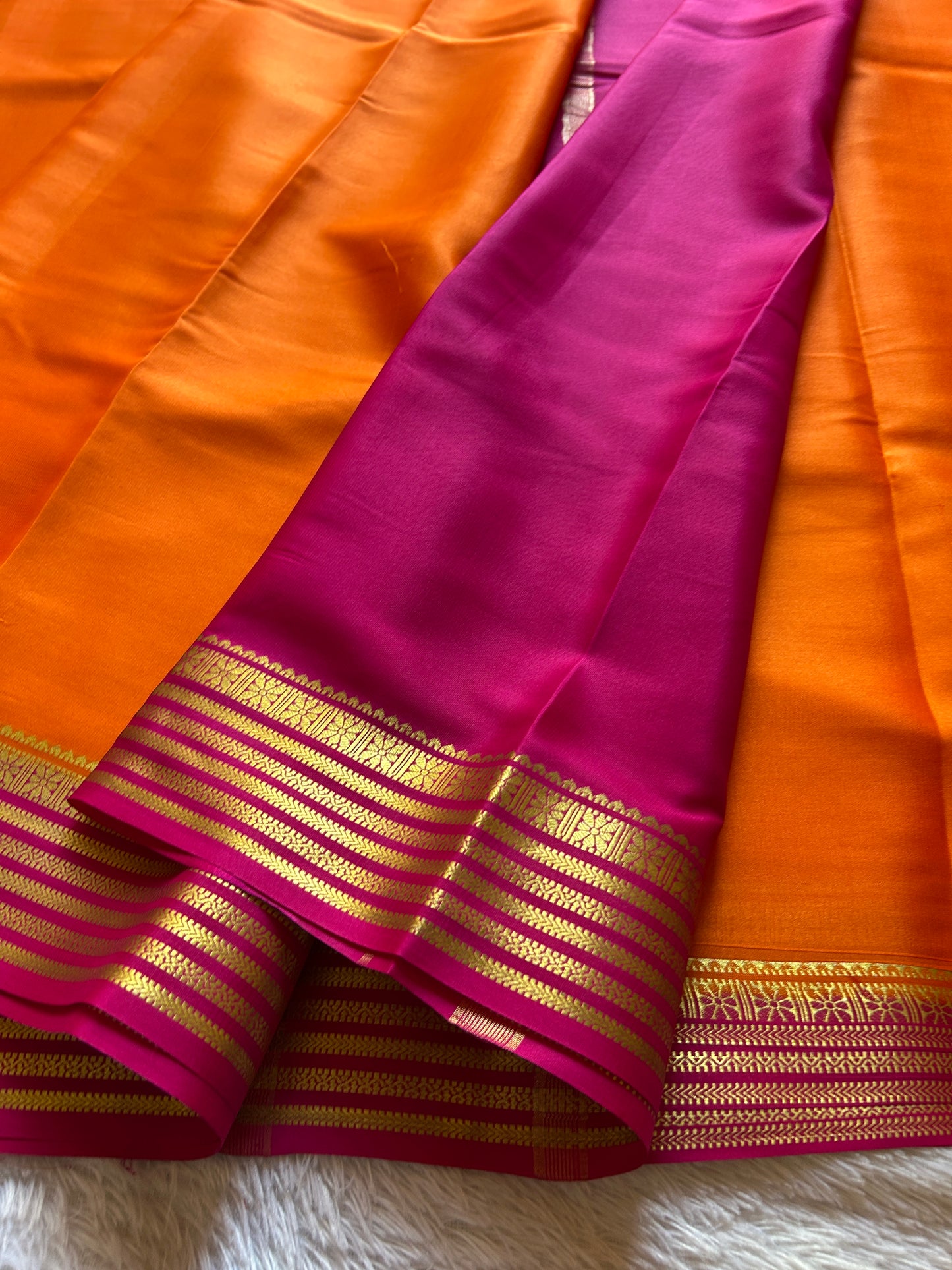 Nayana (2D) : Orange-pink