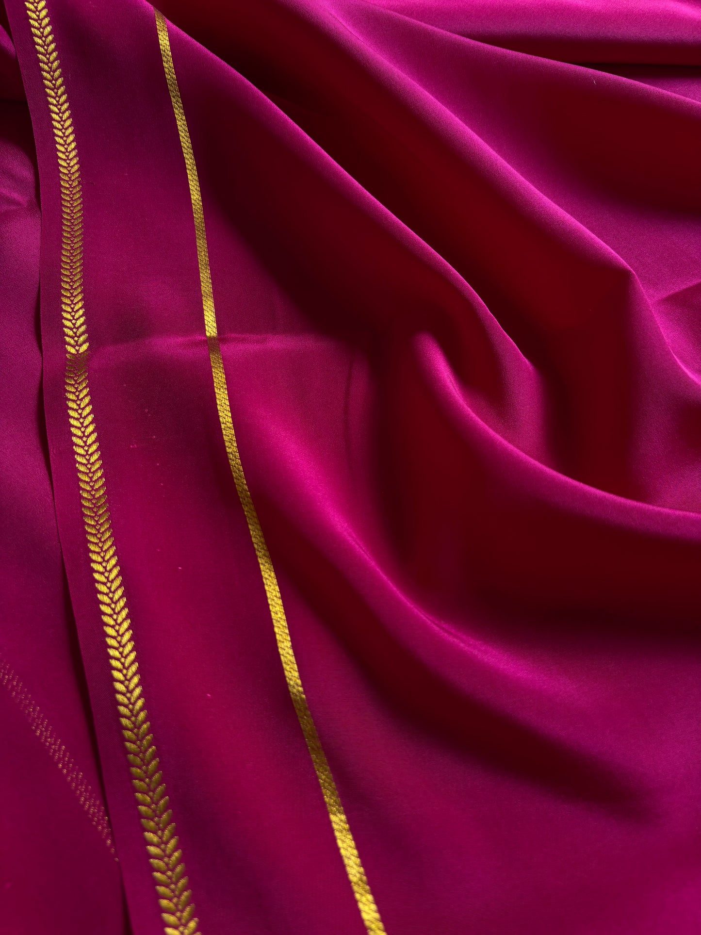 Vinaya : Solid Rani pink