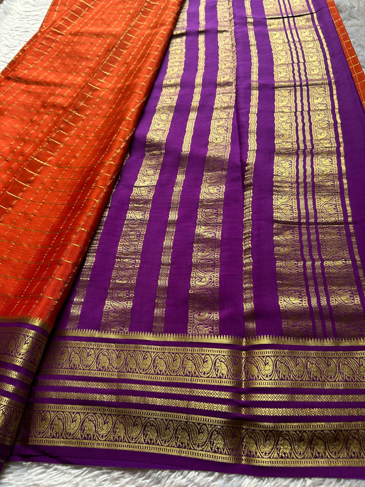 Ganga (3D) : Dark orange-green-purple