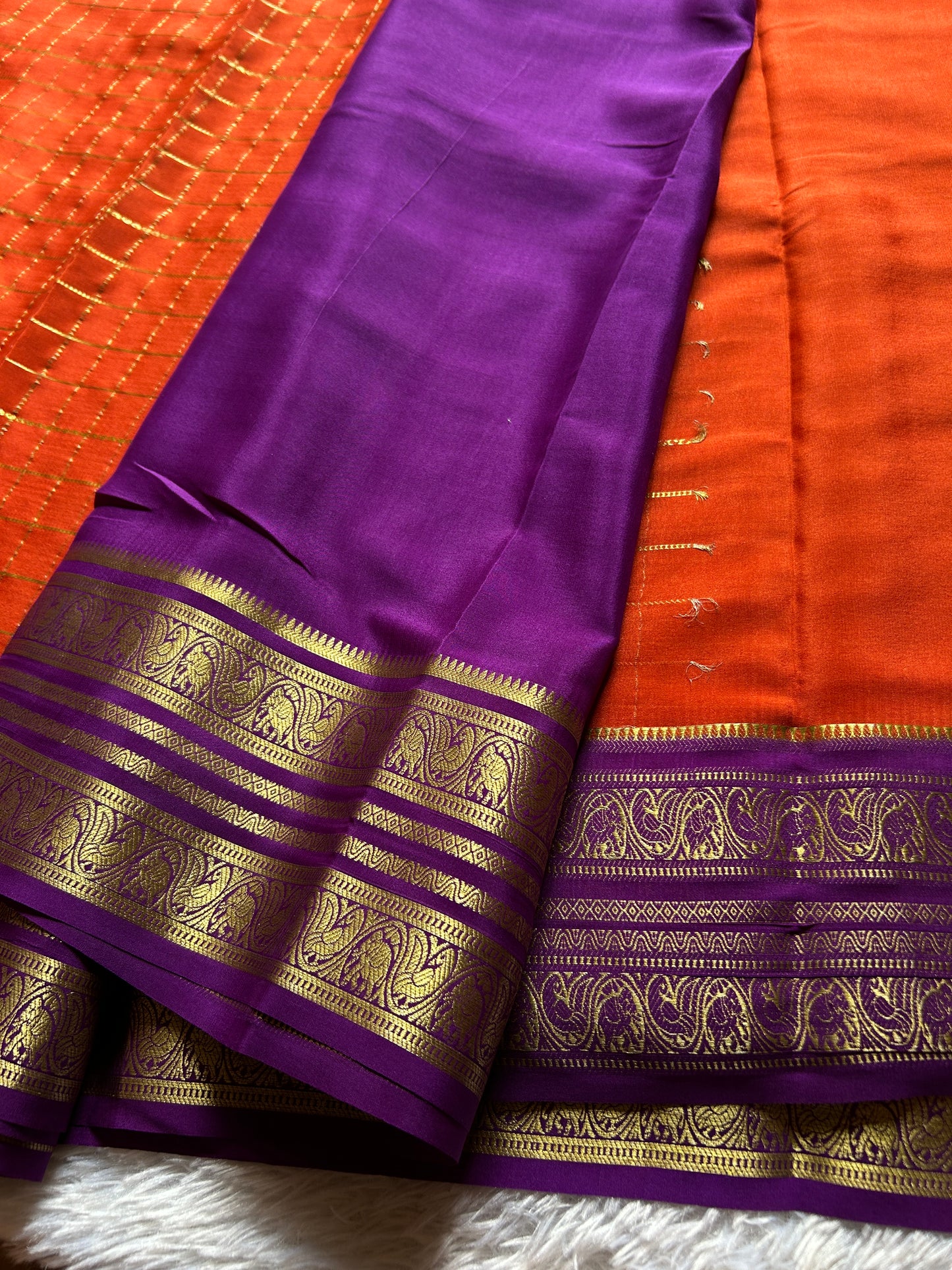 Ganga (3D) : Dark orange-green-purple