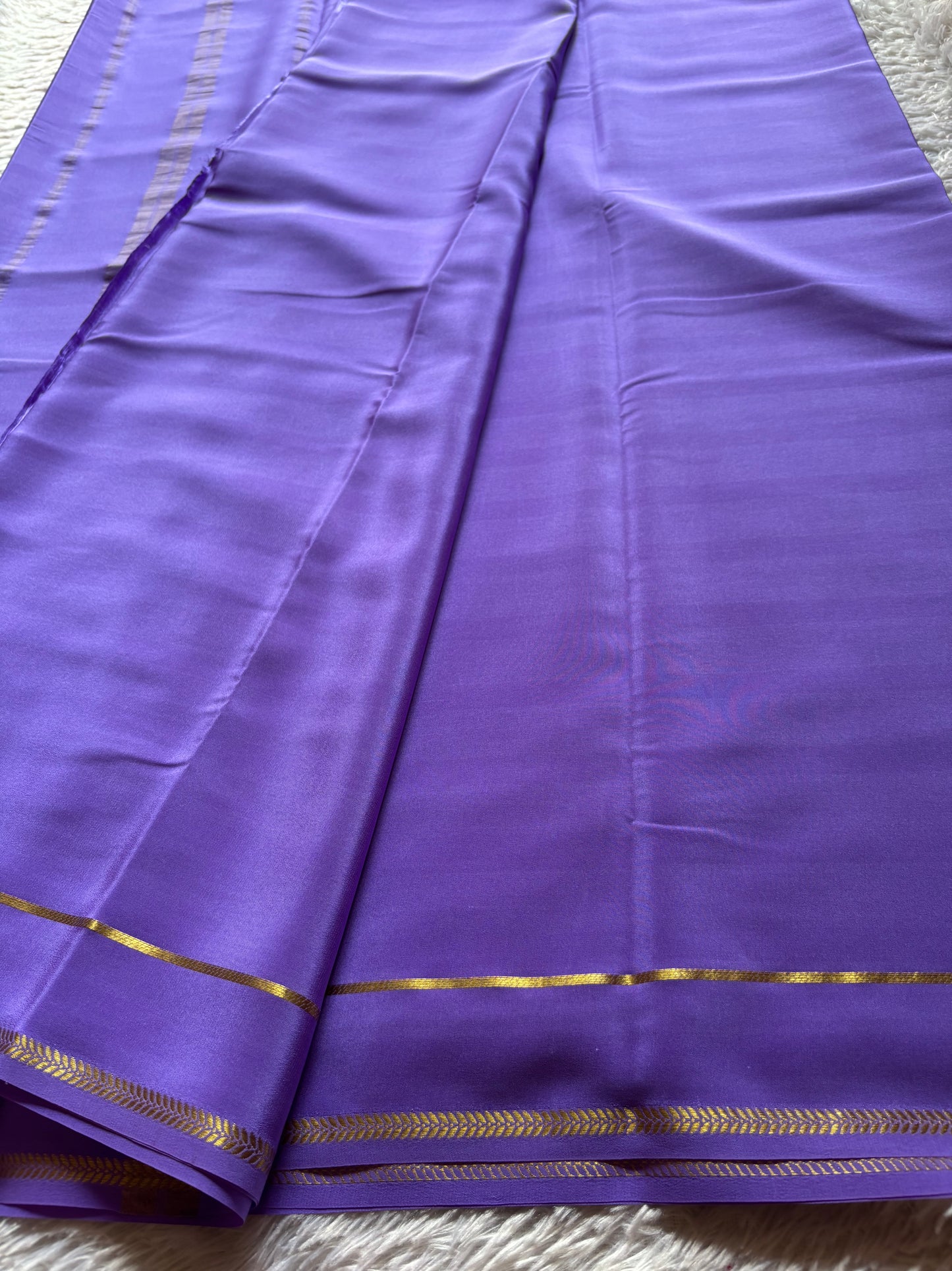 Vinaya : Solid Lavender