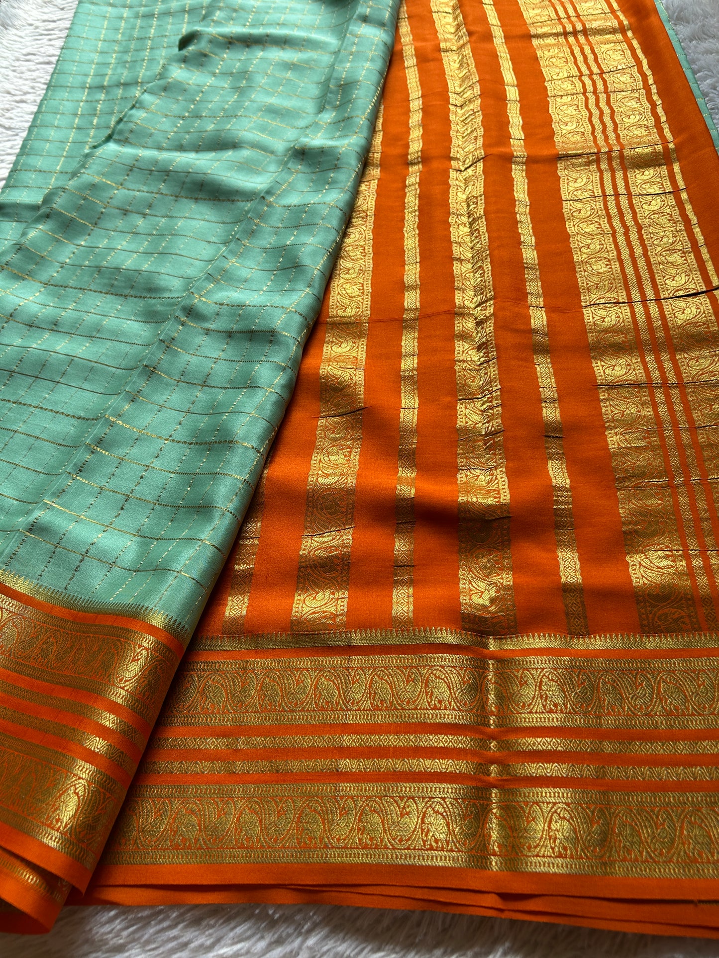 Ganga (3D) : Sea green-yellow-orange