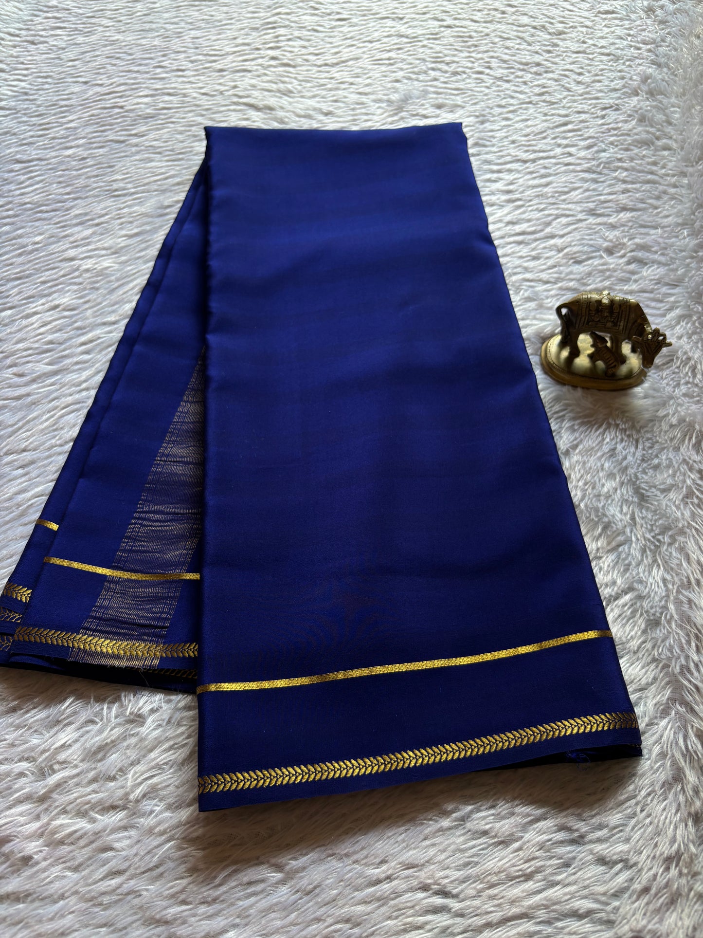 Vinaya : Solid Navy blue