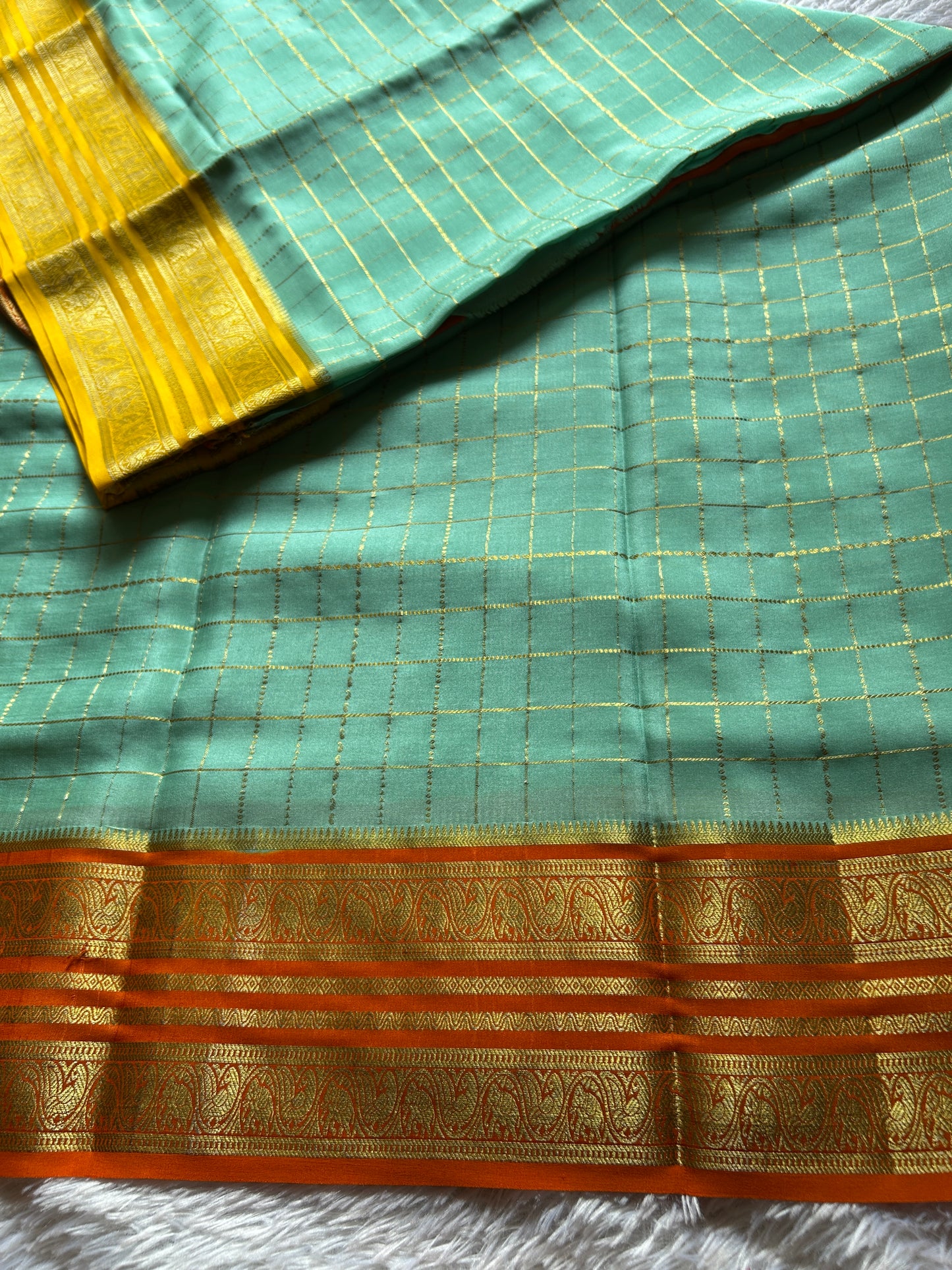 Ganga (3D) : Sea green-yellow-orange