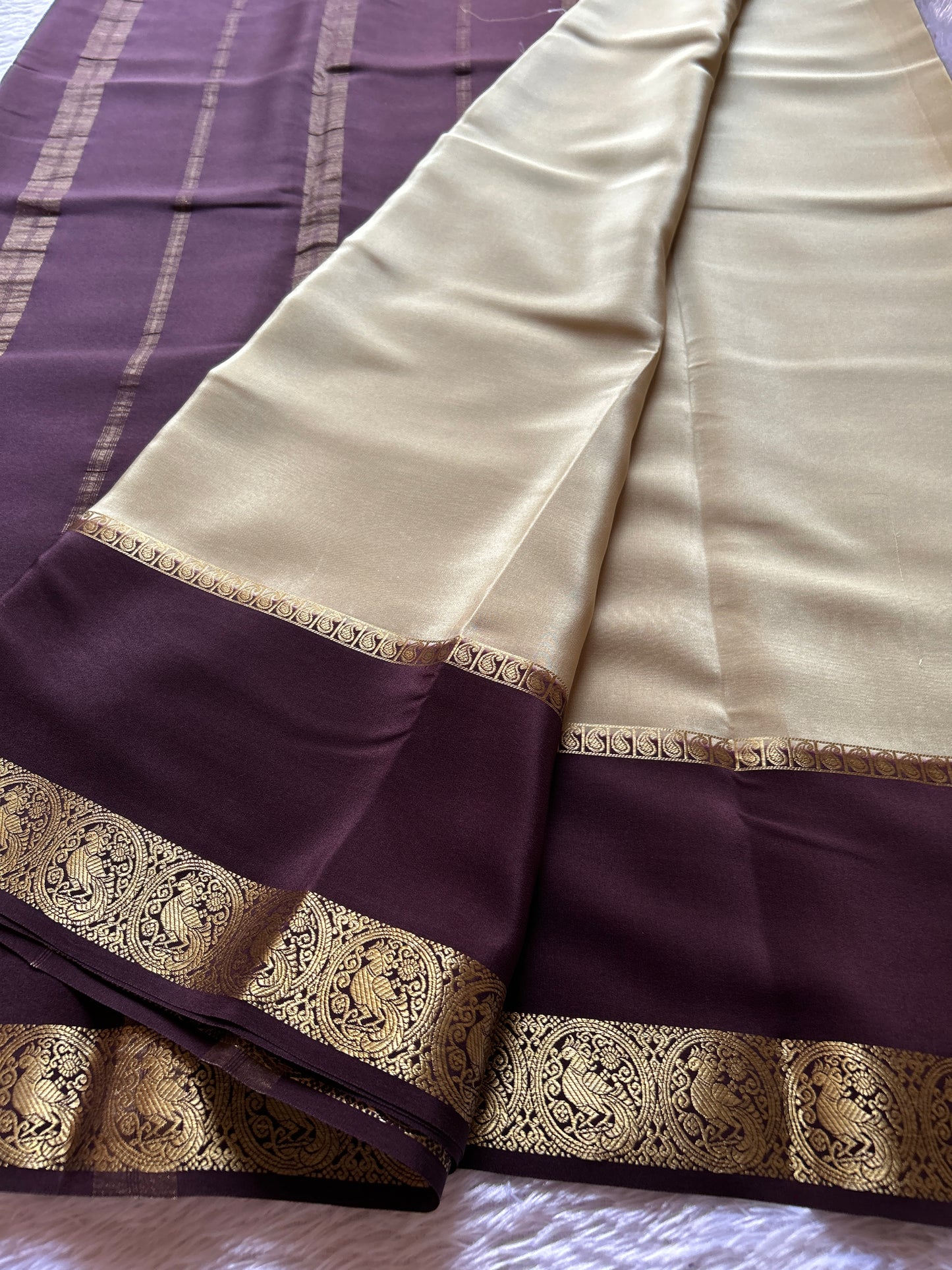 Mandakini (2D) : Off white-deep brown