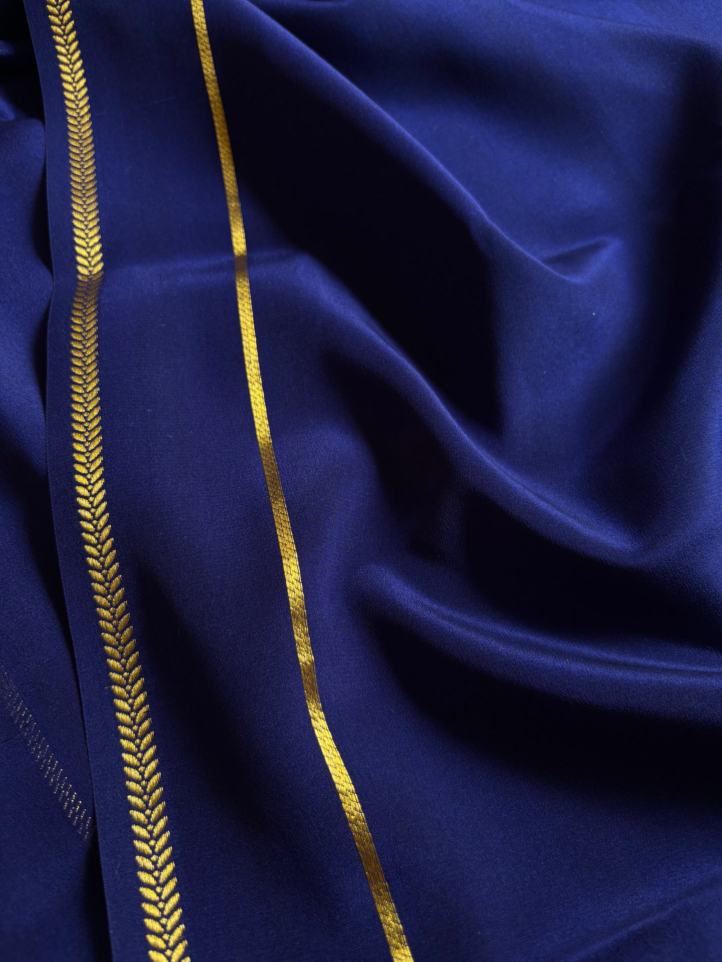 Vinaya : Solid Navy blue