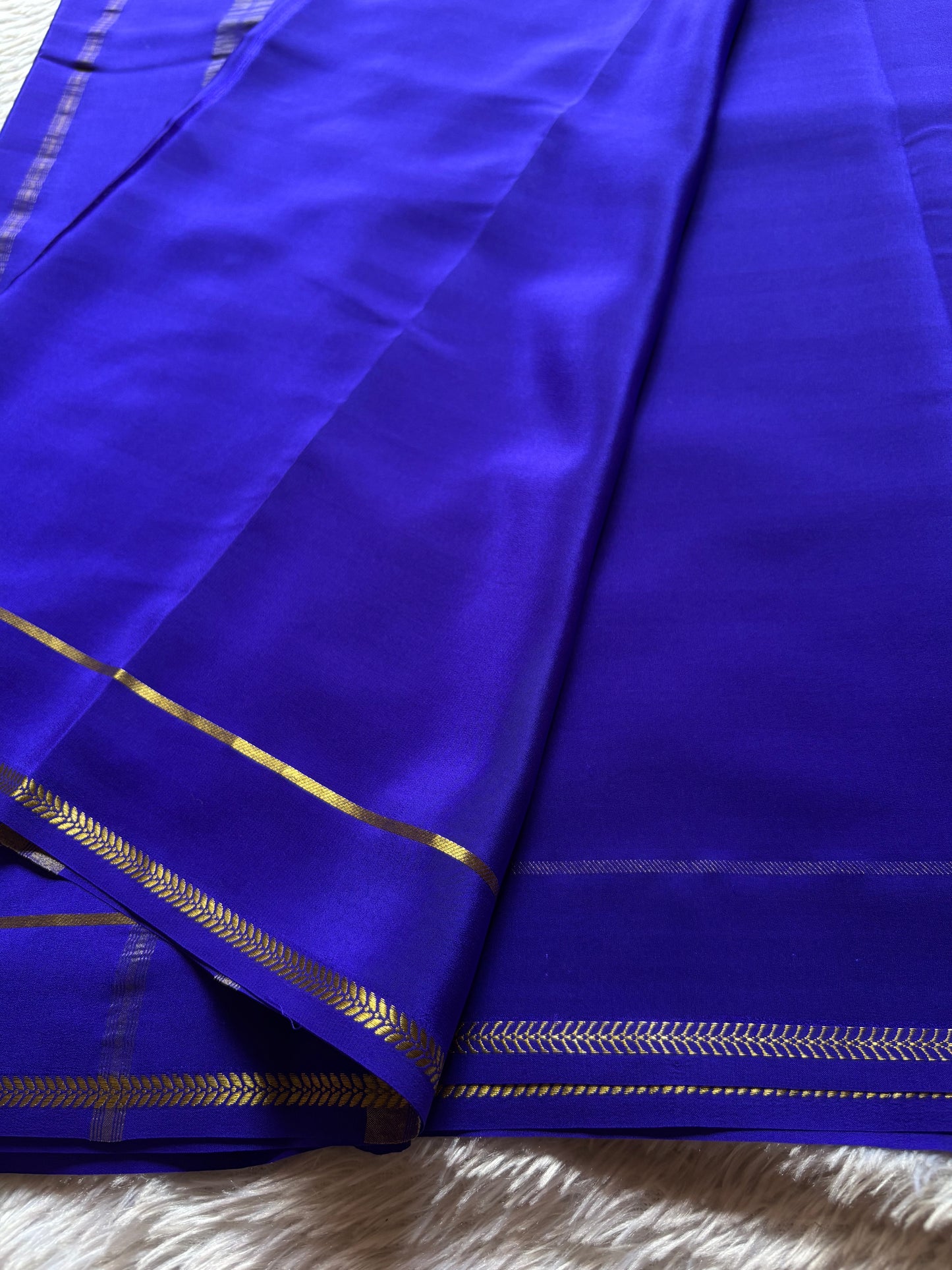 Vinaya : Solid Royal blue