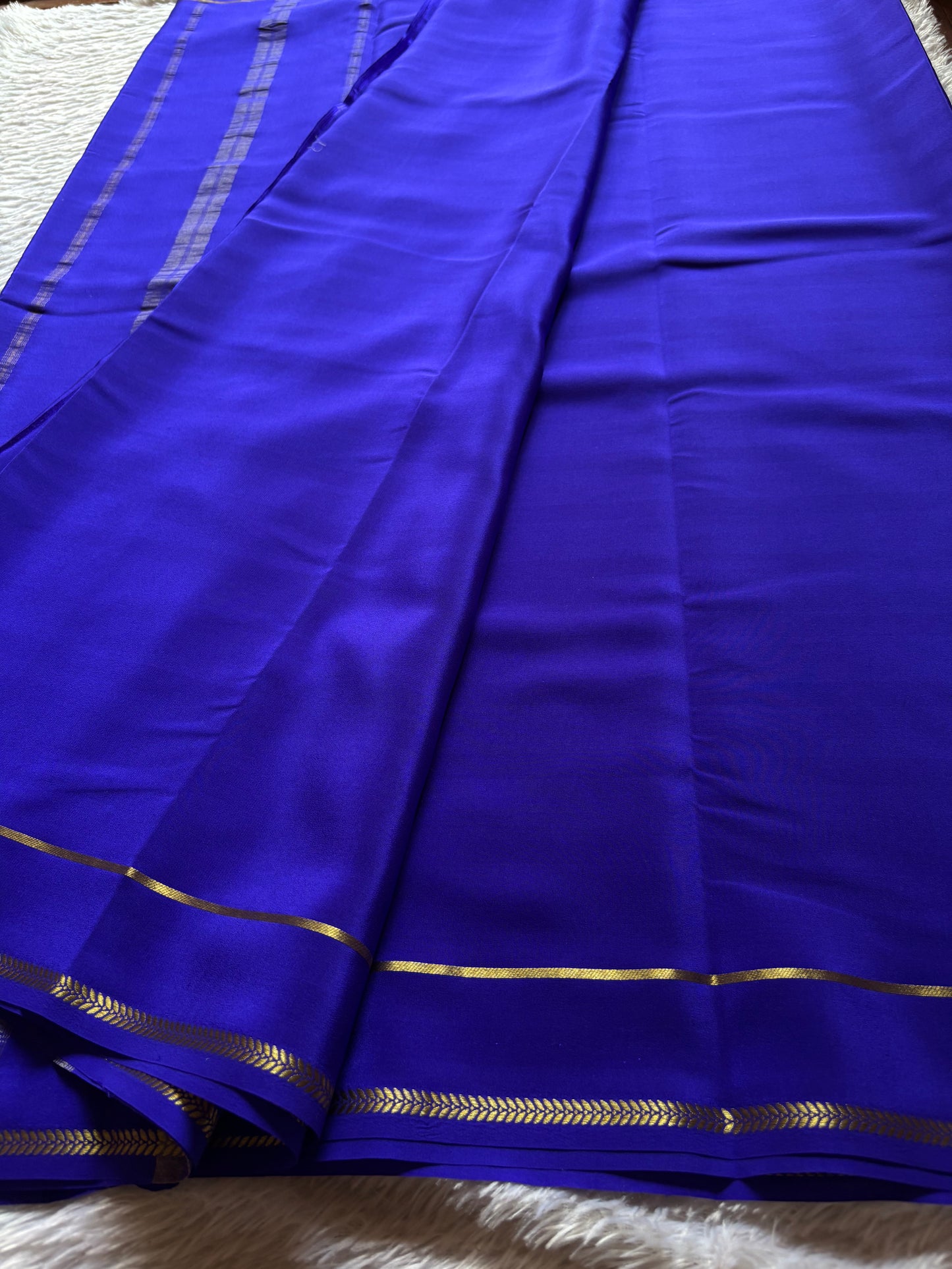 Vinaya : Solid Royal blue