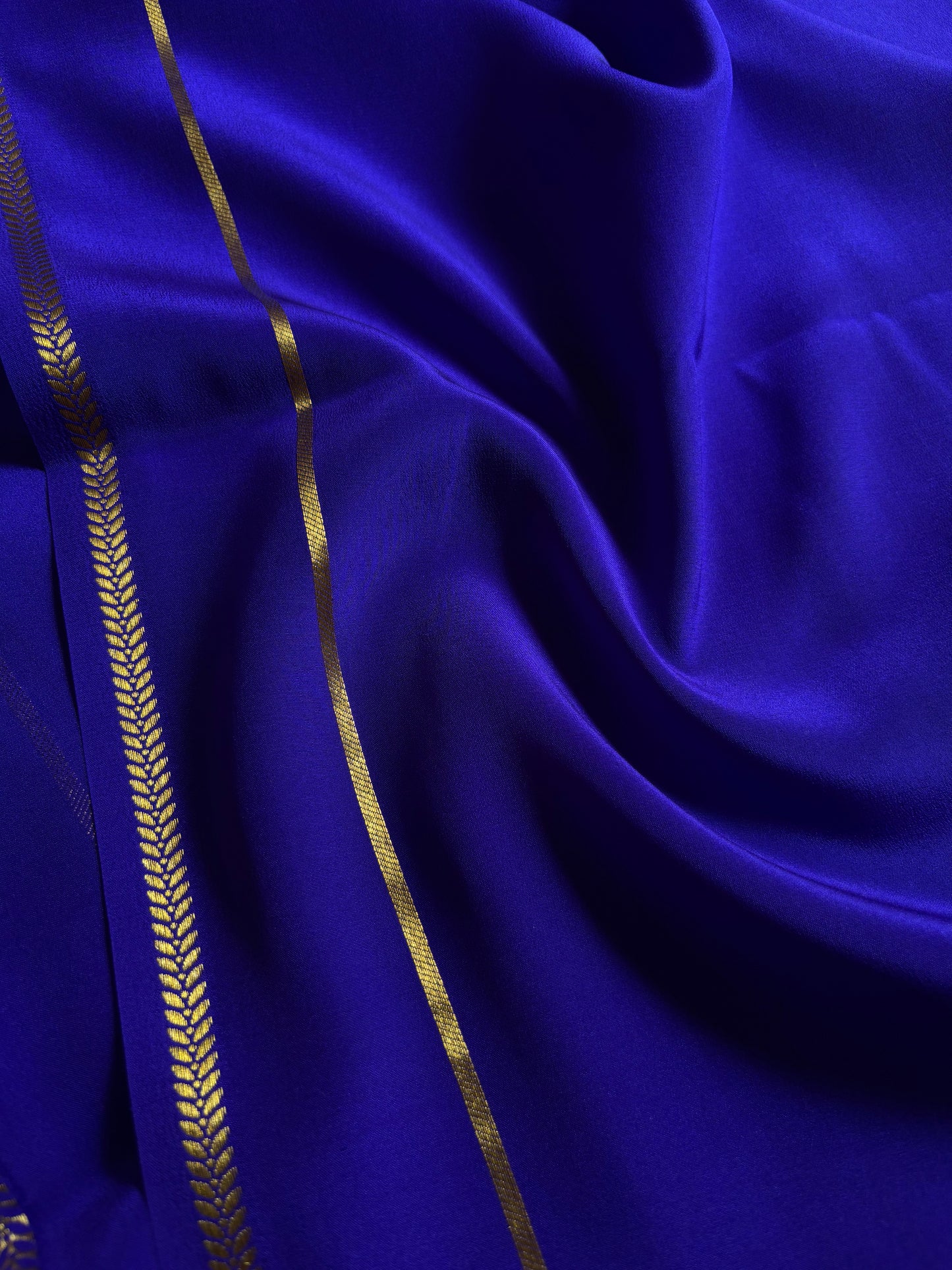 Vinaya : Solid Royal blue