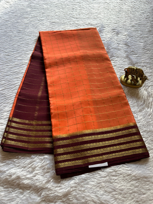 Charuni (2D) : Orange-chocolate brown