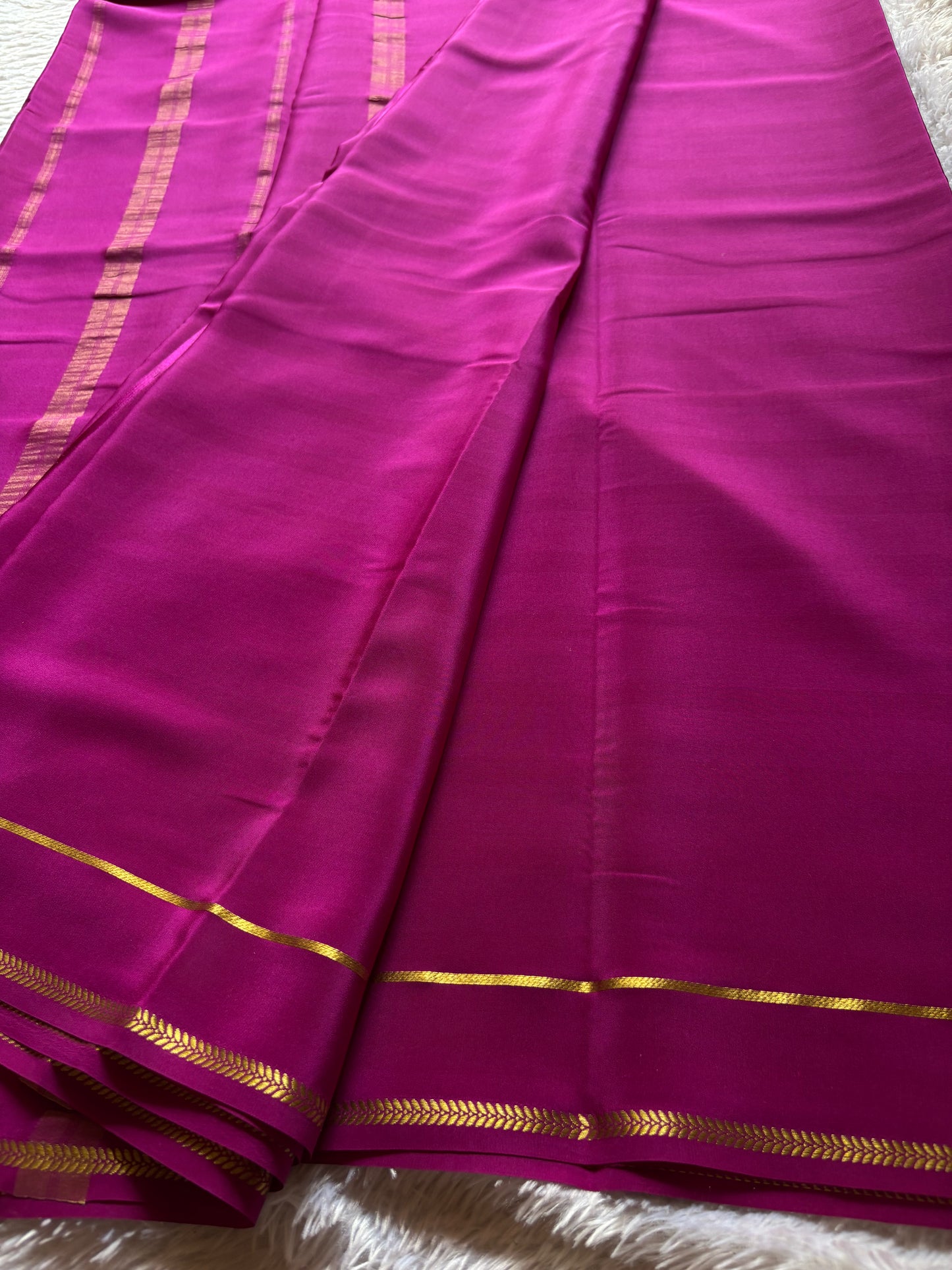 Vinaya : Solid Dark magenta