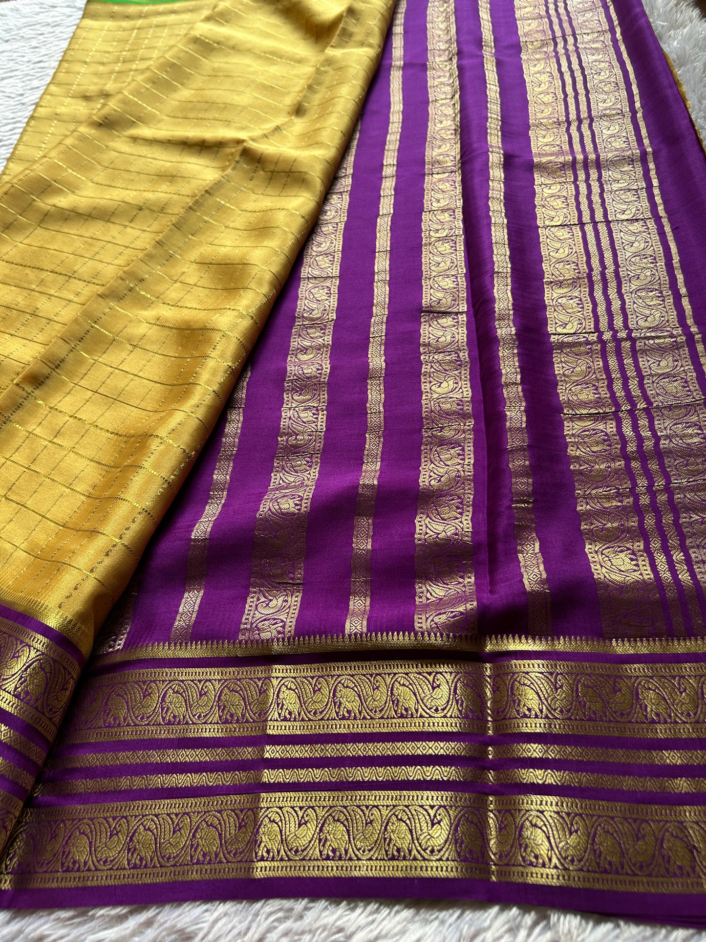 Ganga (3D) : Mustard yellow-green-purple