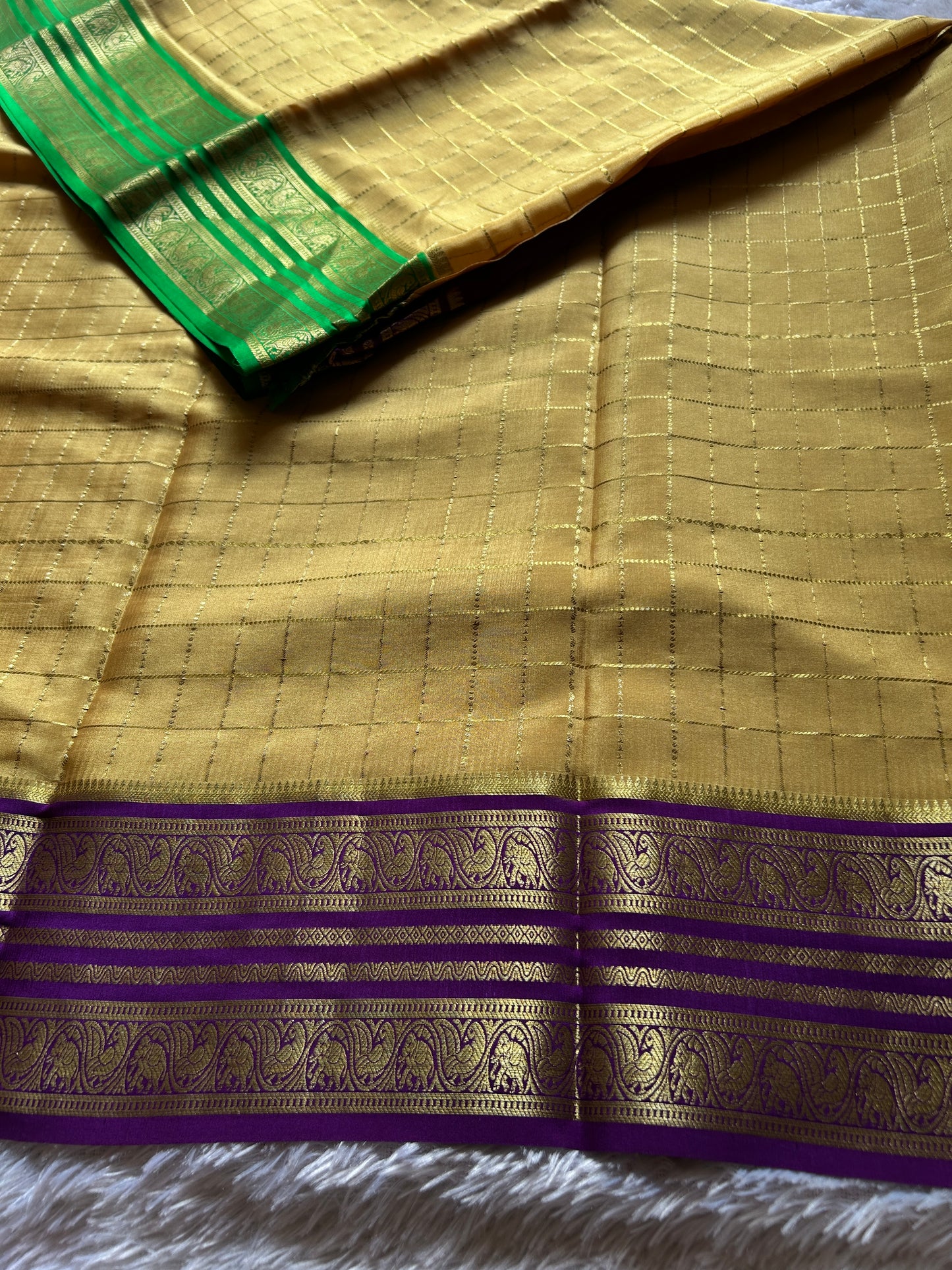 Ganga (3D) : Mustard yellow-green-purple