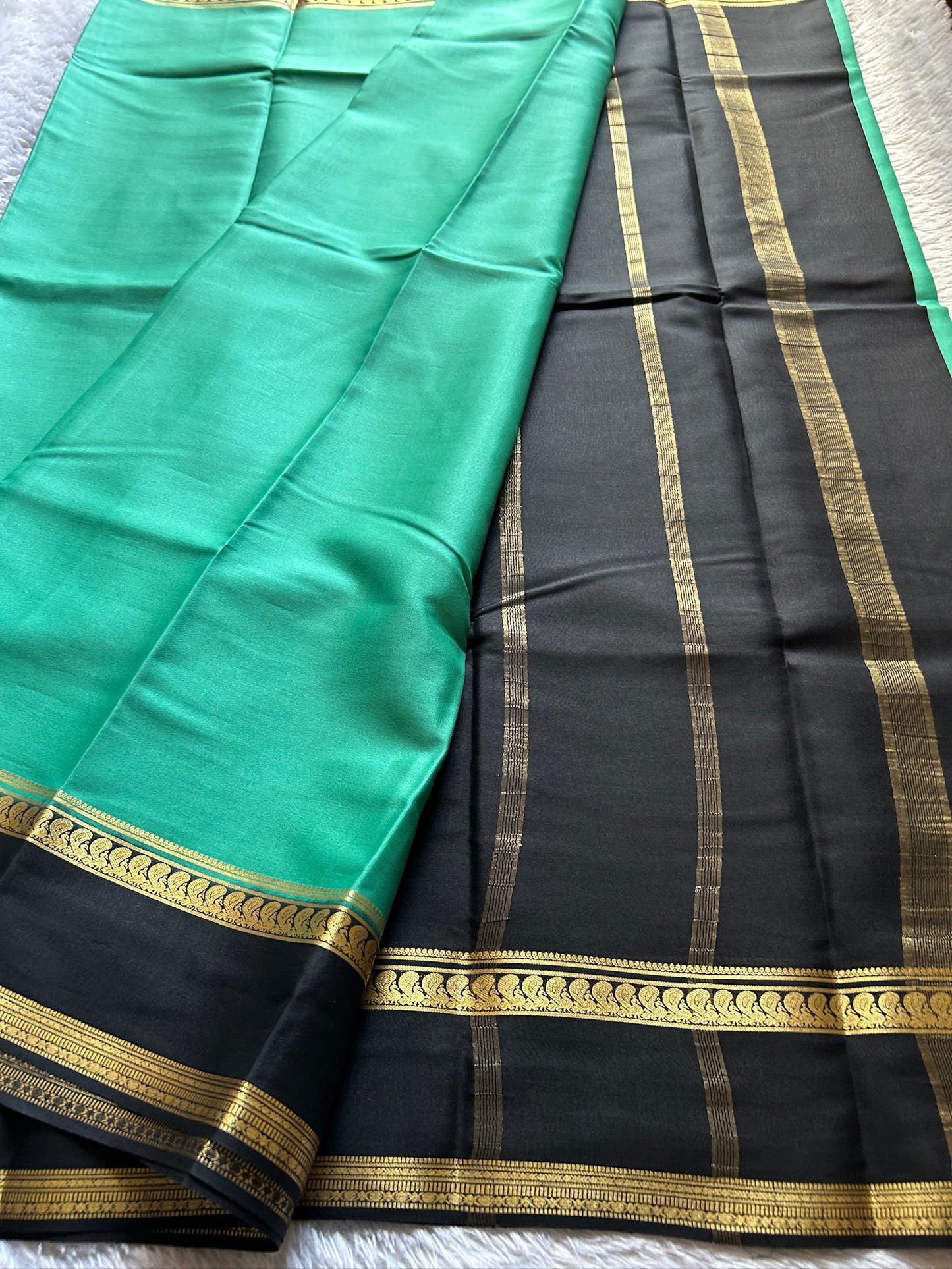 Arathi (2D) : Turquoise-black