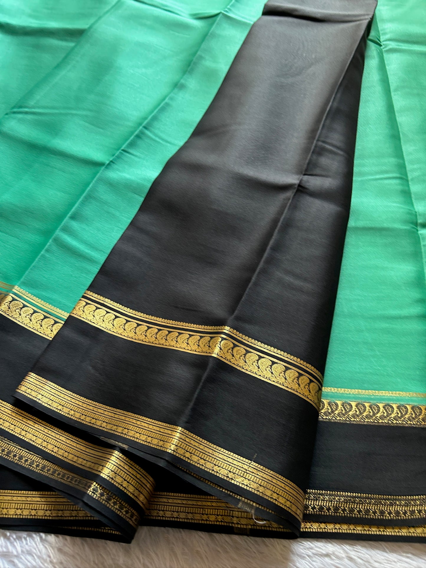 Arathi (2D) : Turquoise-black