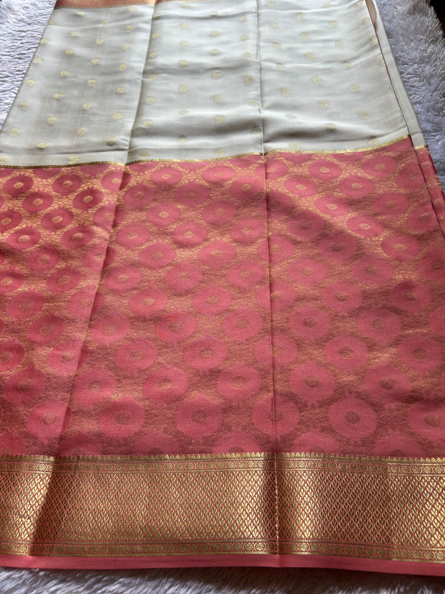 Sparsha (2D) : Brocade Peach-off white