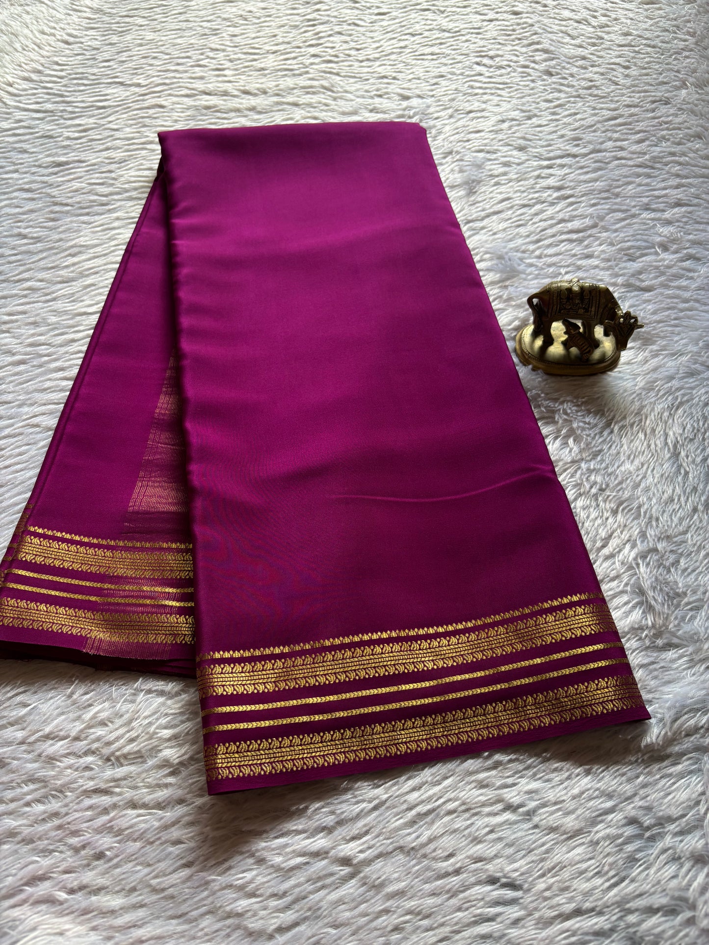 Raagini : Solid Dark magenta