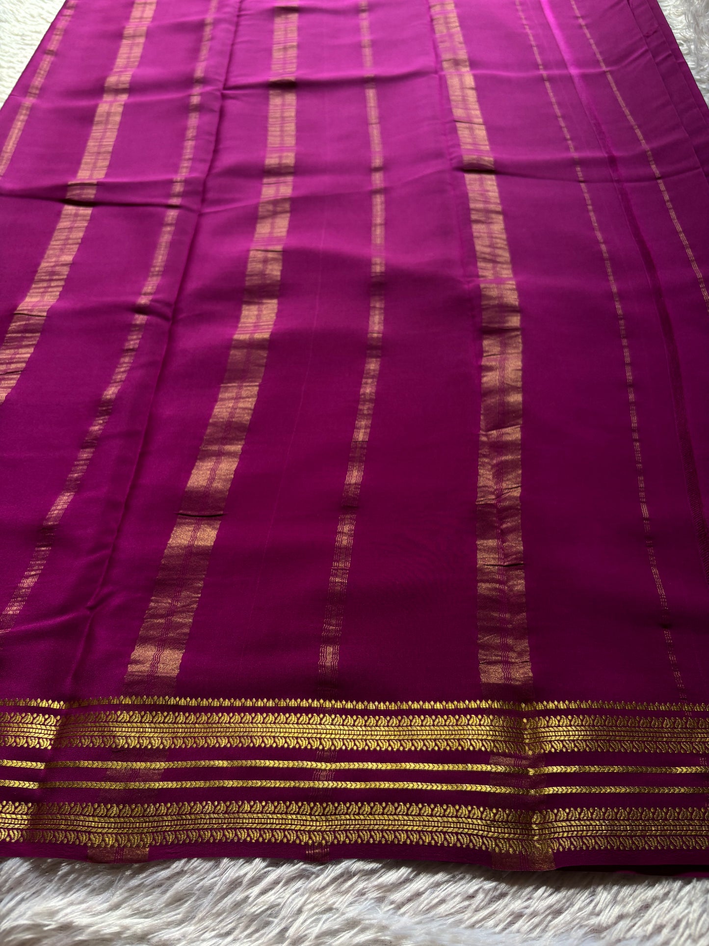 Raagini : Solid Dark magenta