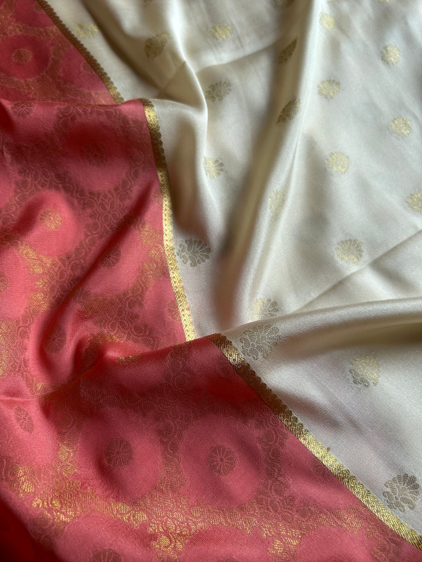 Sparsha (2D) : Brocade Peach-off white