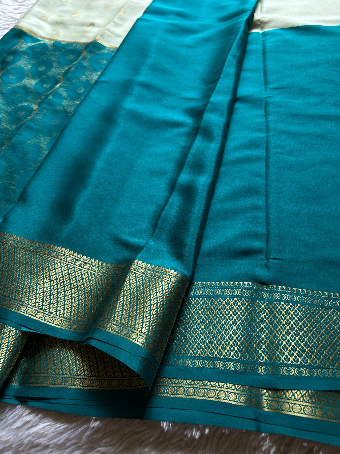 Sparsha (2D) : Brocade Ananda blue-off white