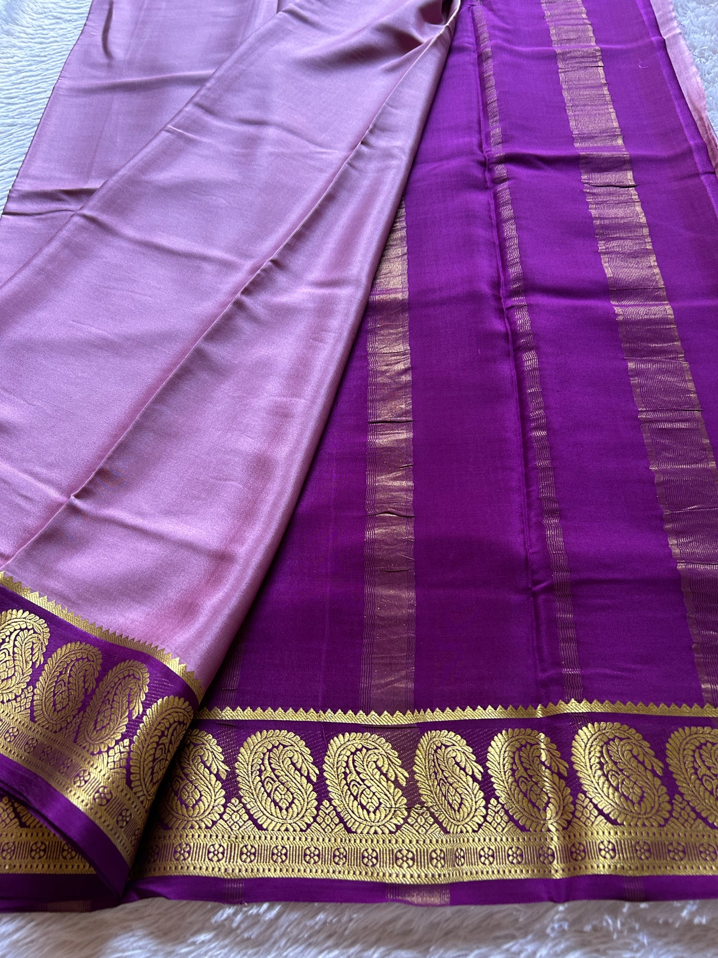 Mallika (2D) : Mauve pink-dark magenta