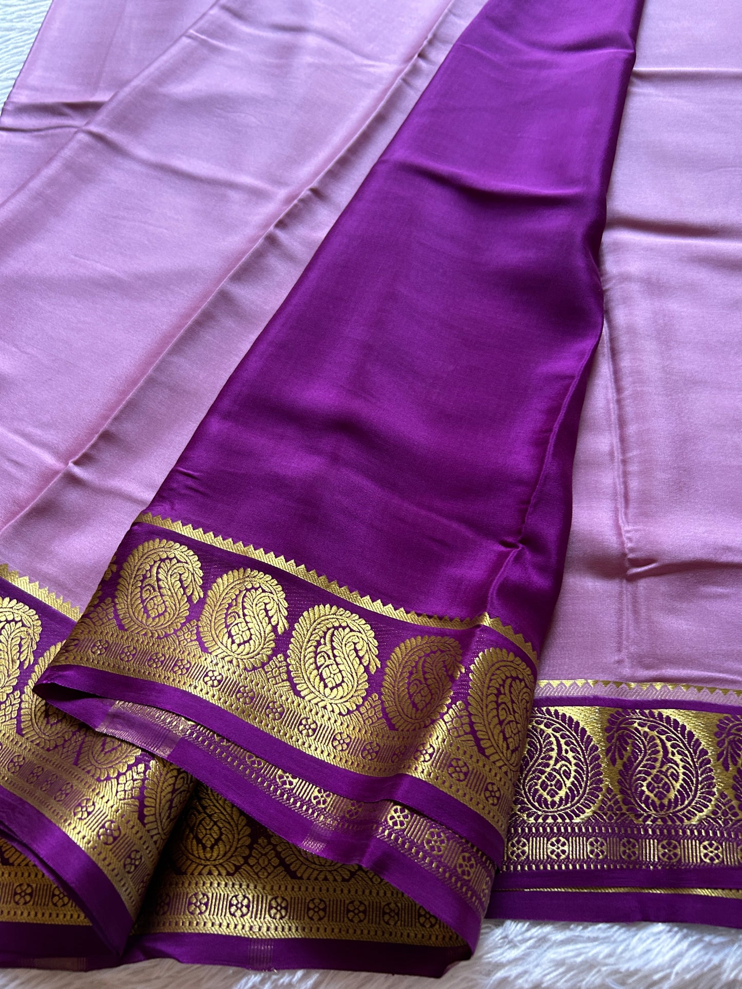 Mallika (2D) : Mauve pink-dark magenta