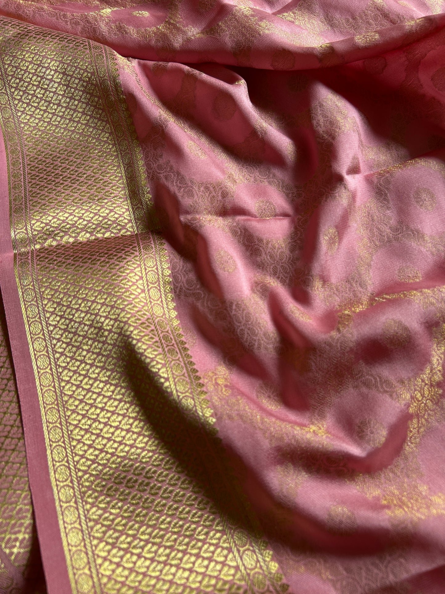 Sparsha (2D) : Brocade Baby pink-off white