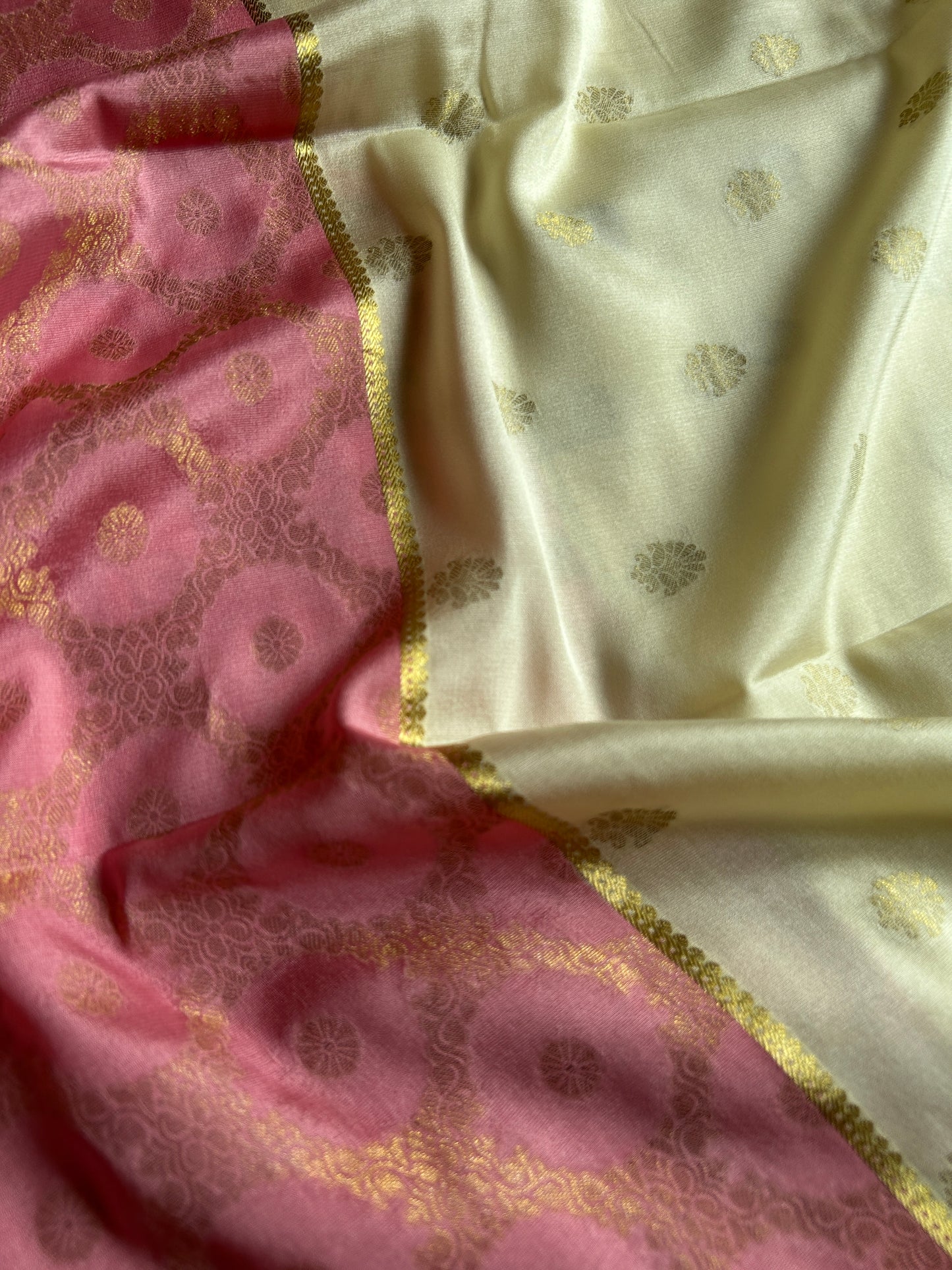 Sparsha (2D) : Brocade Baby pink-off white