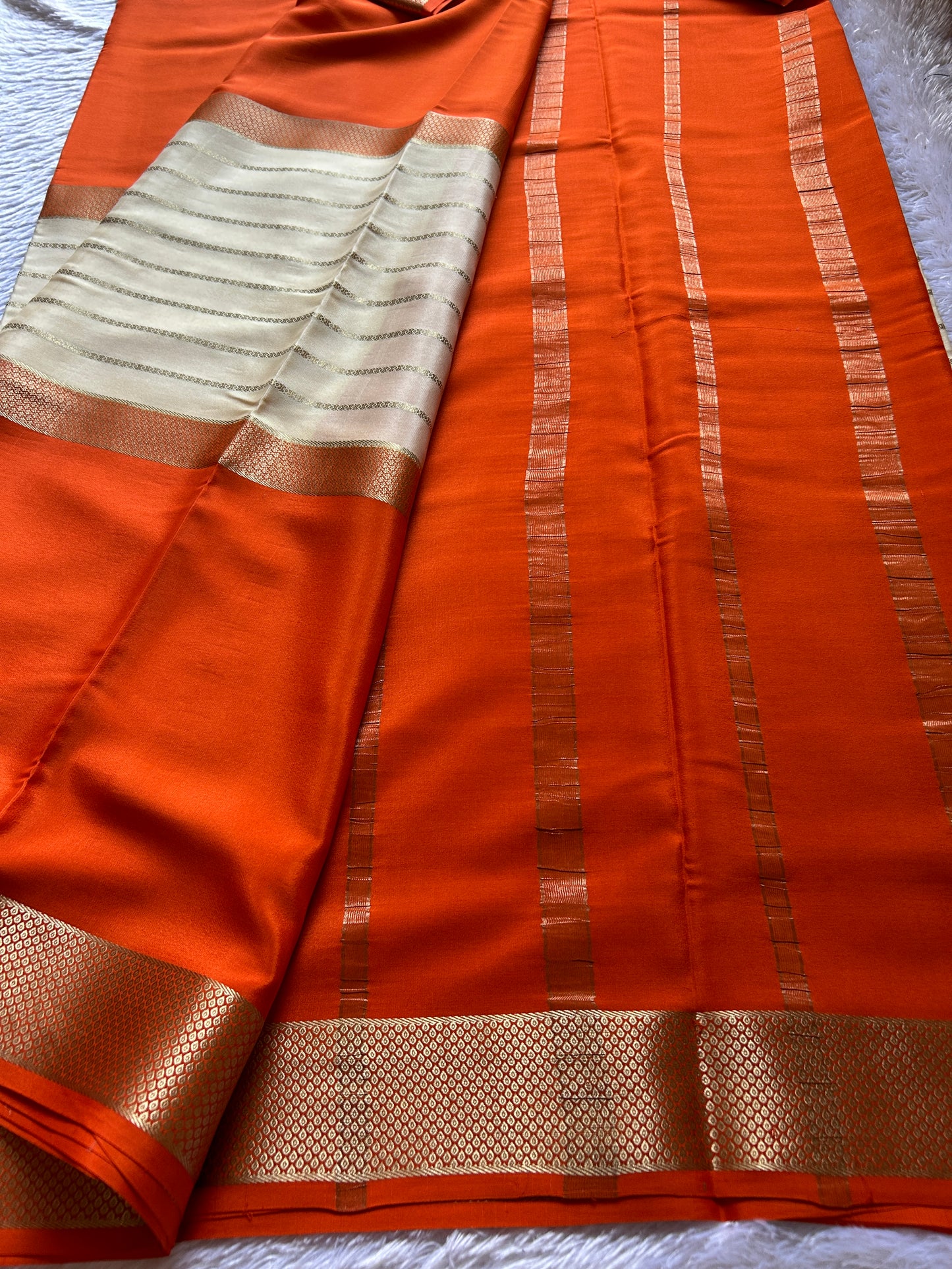 Kavya (2D) : Orange-off white