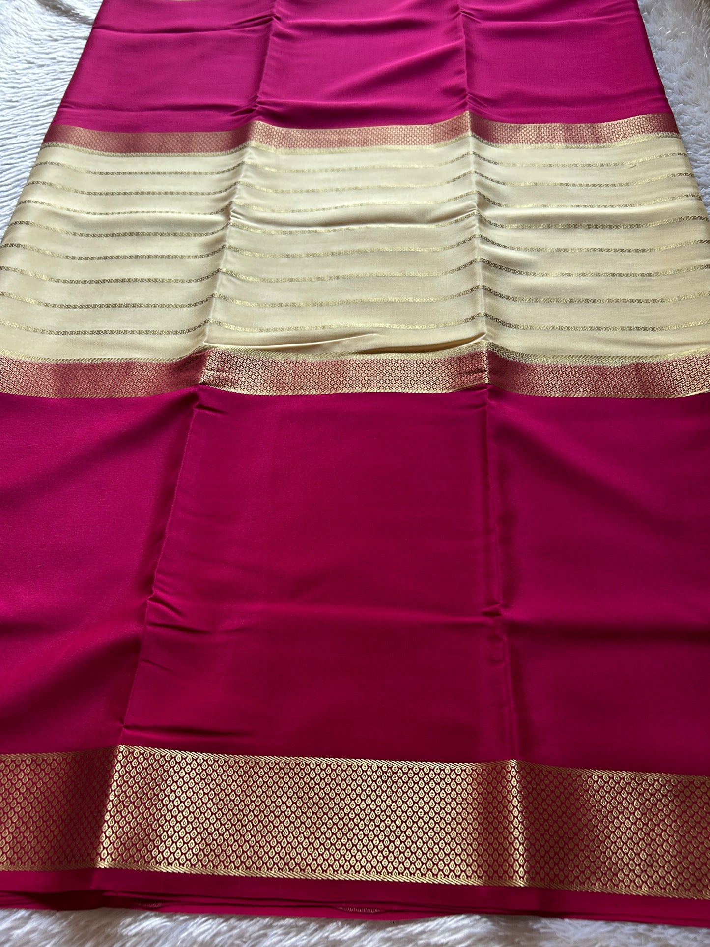 Kavya (2D) : Pink-off white