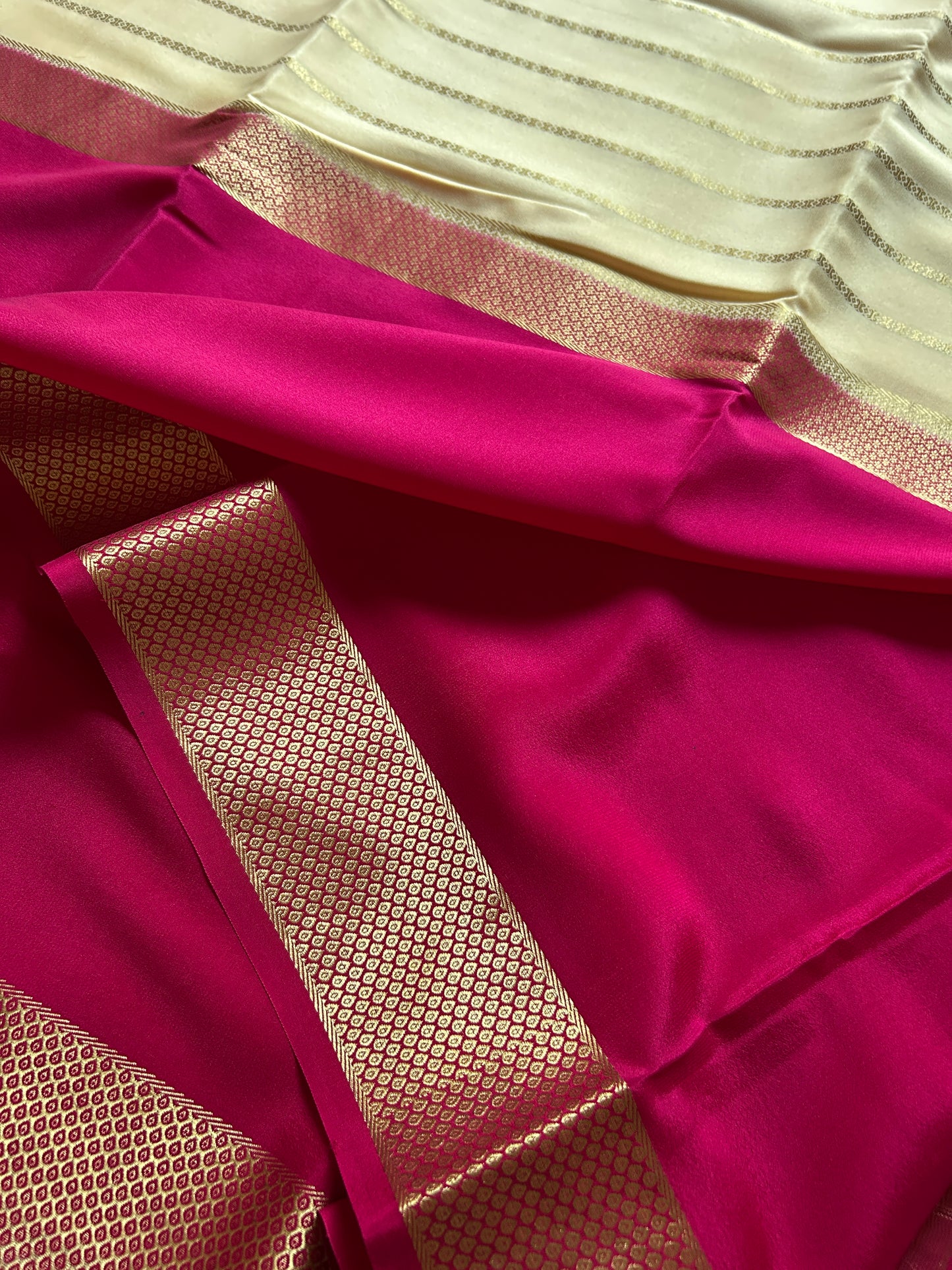 Kavya (2D) : Pink-off white