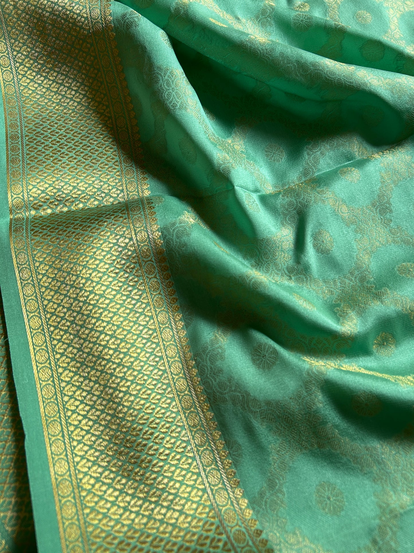 Sparsha (2D) : Brocade Mint-off white