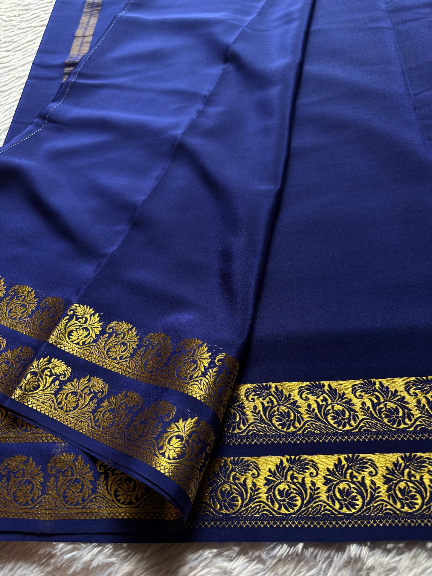 Mallika : Solid Navy blue