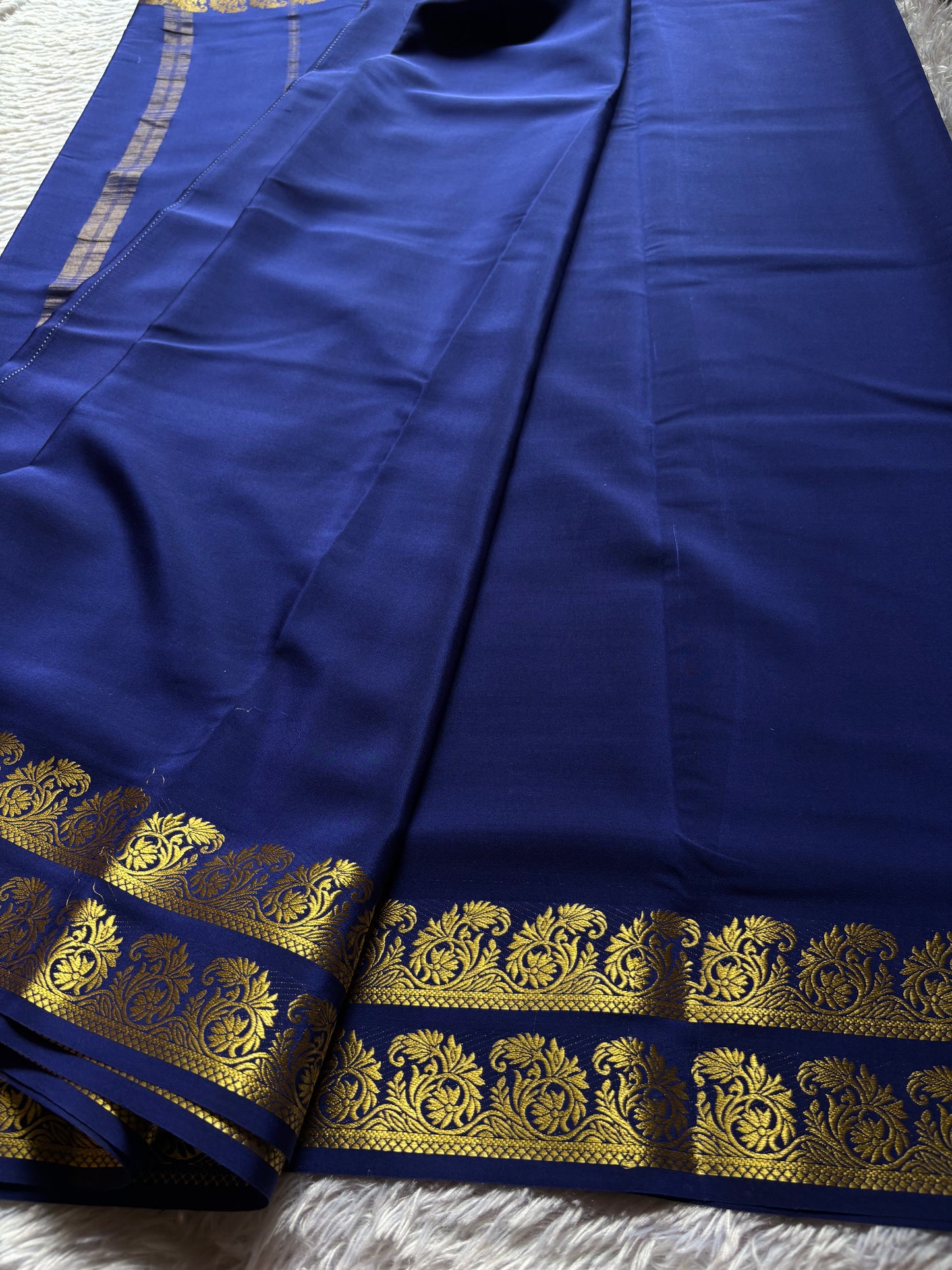 Mallika : Solid Navy blue