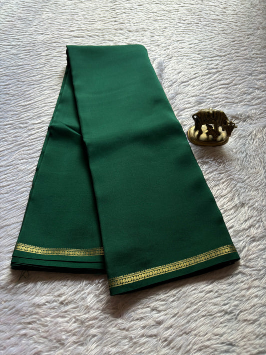Sumukhi : Solid Bottle green