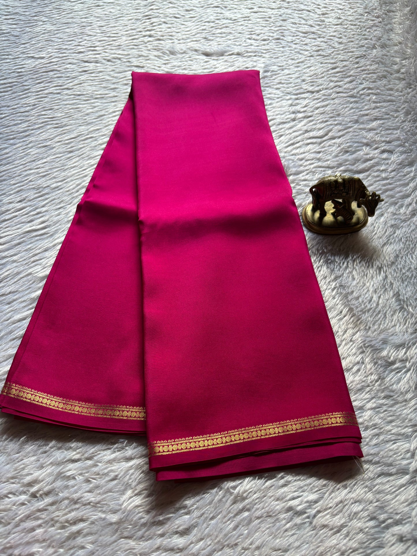 Sumukhi : Solid Rani pink