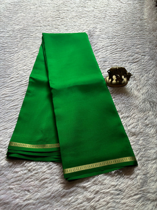 Mangala : Solid Leaf green