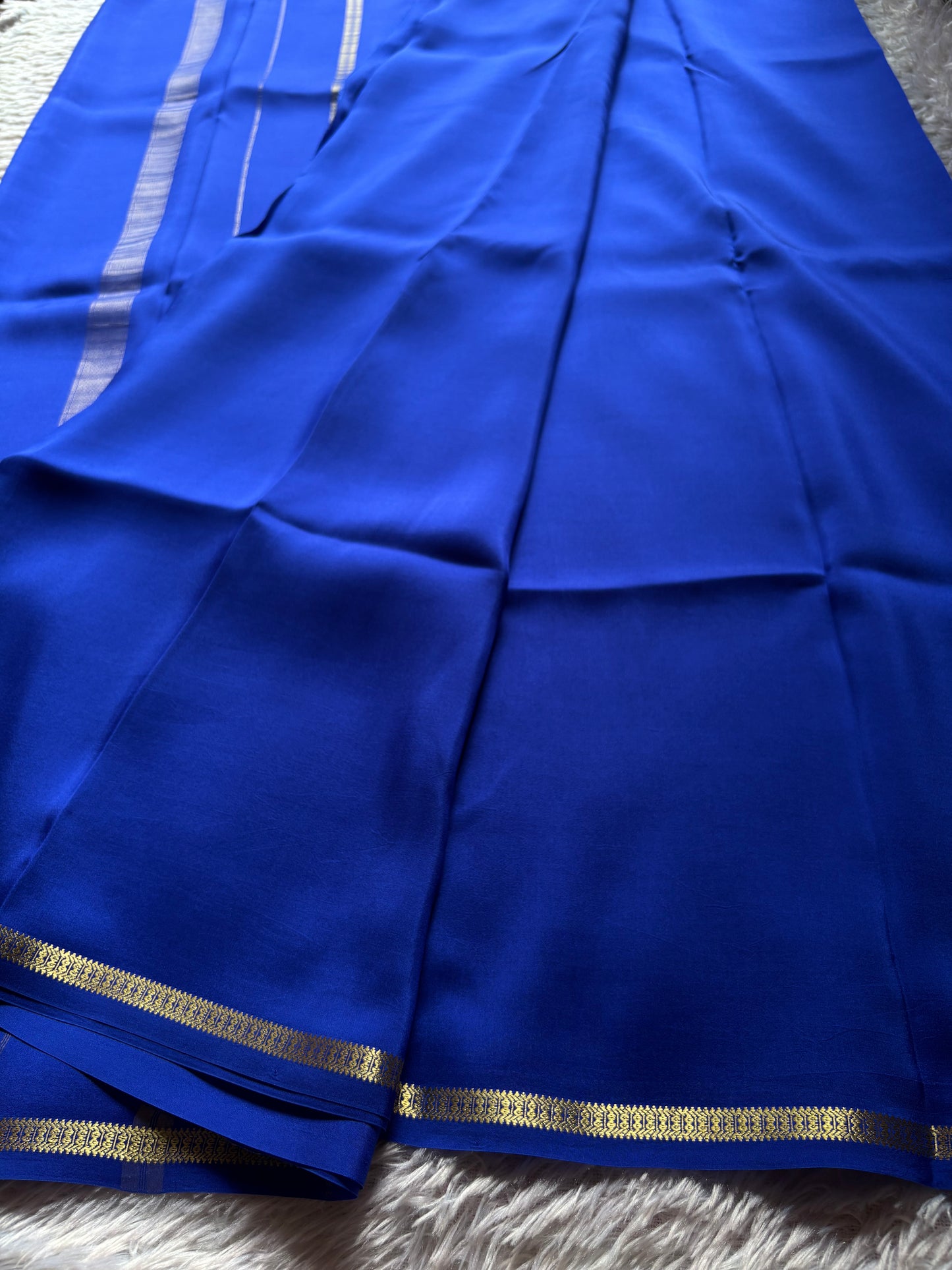 Mangala : Solid Royal blue