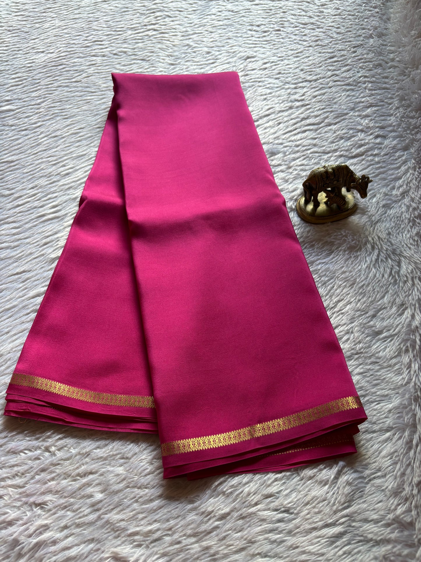 Mangala : Solid Hot pink