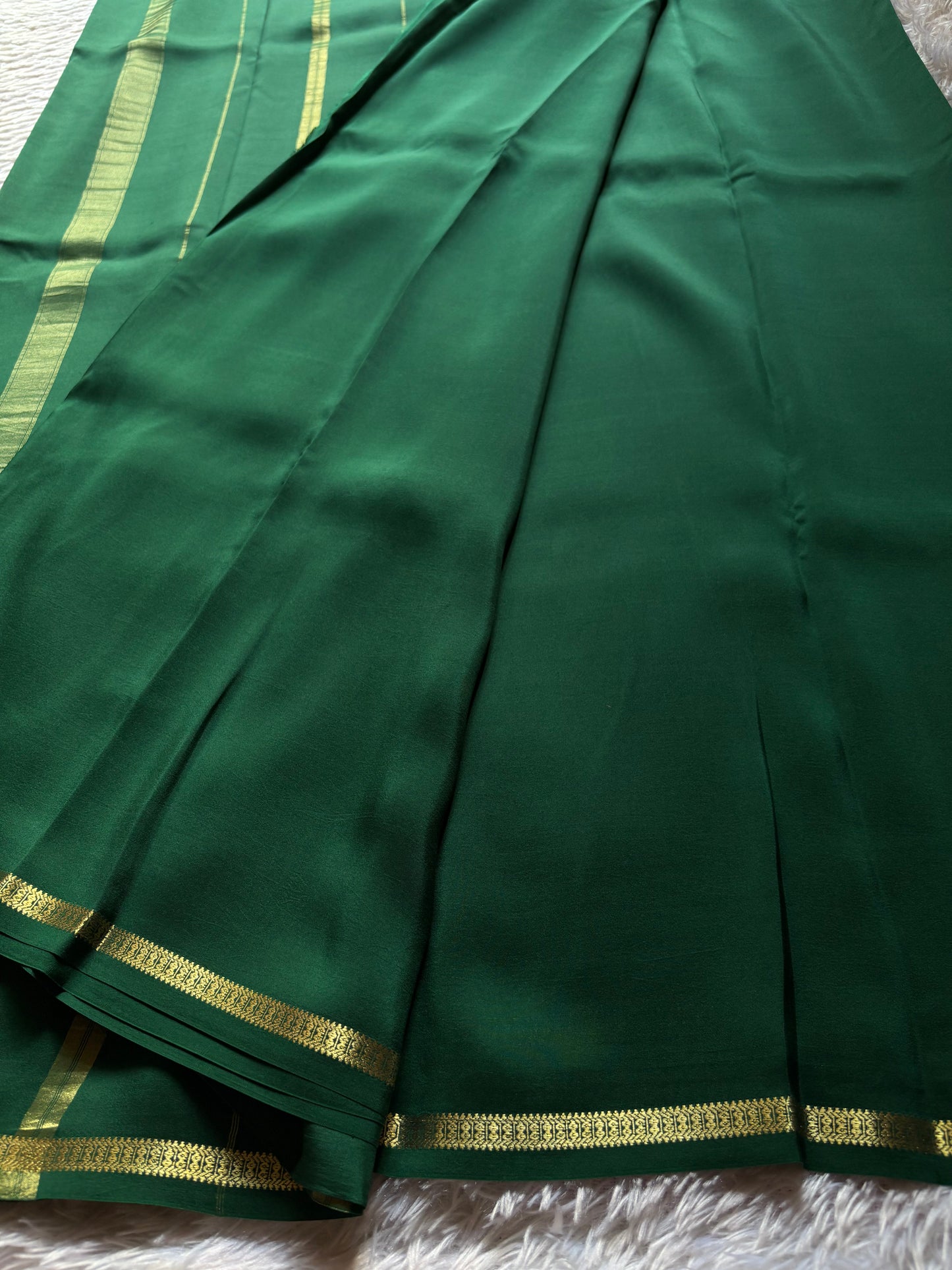 Mangala : Solid Bottle green