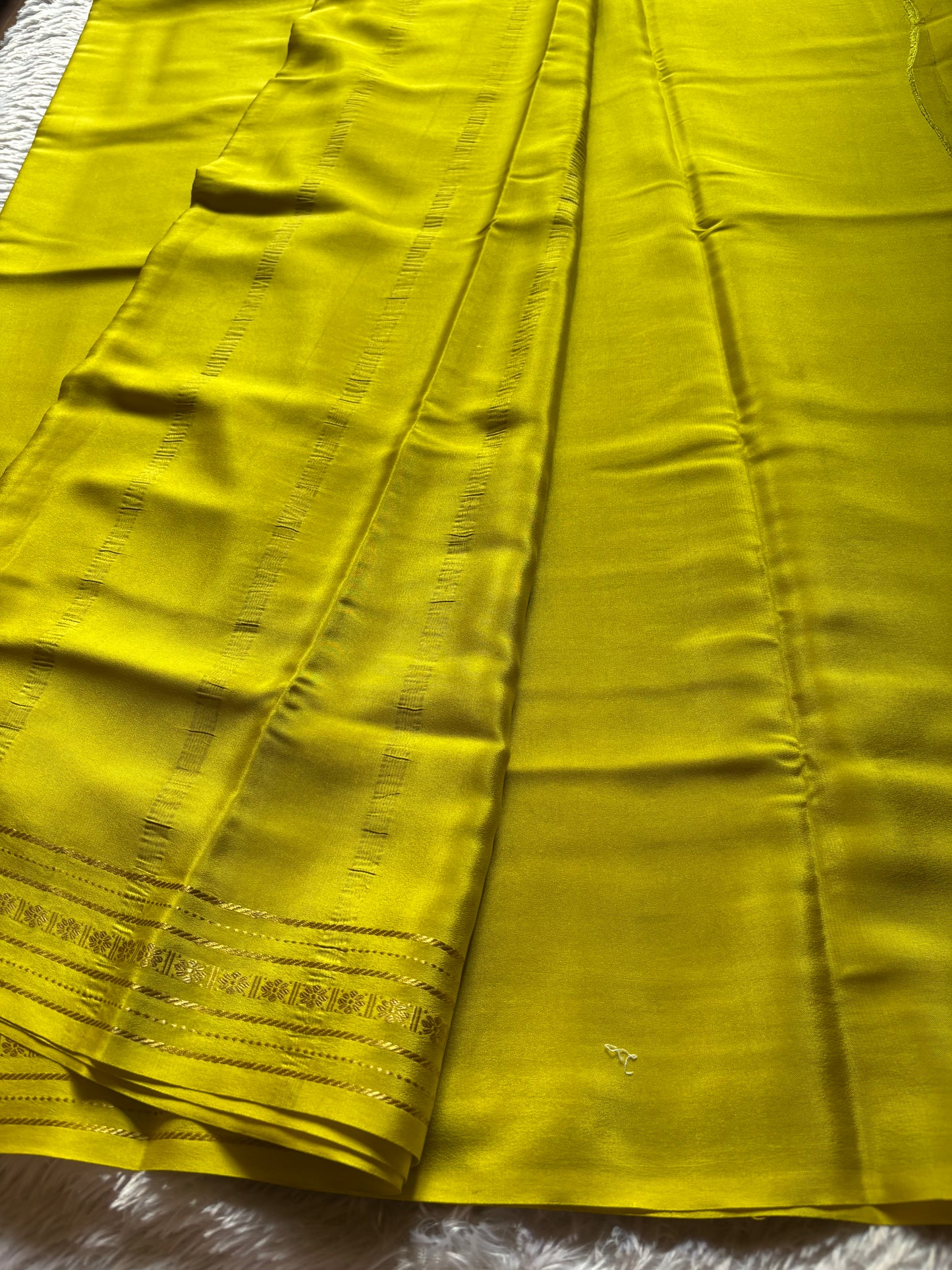 Mallige : Solid Olive