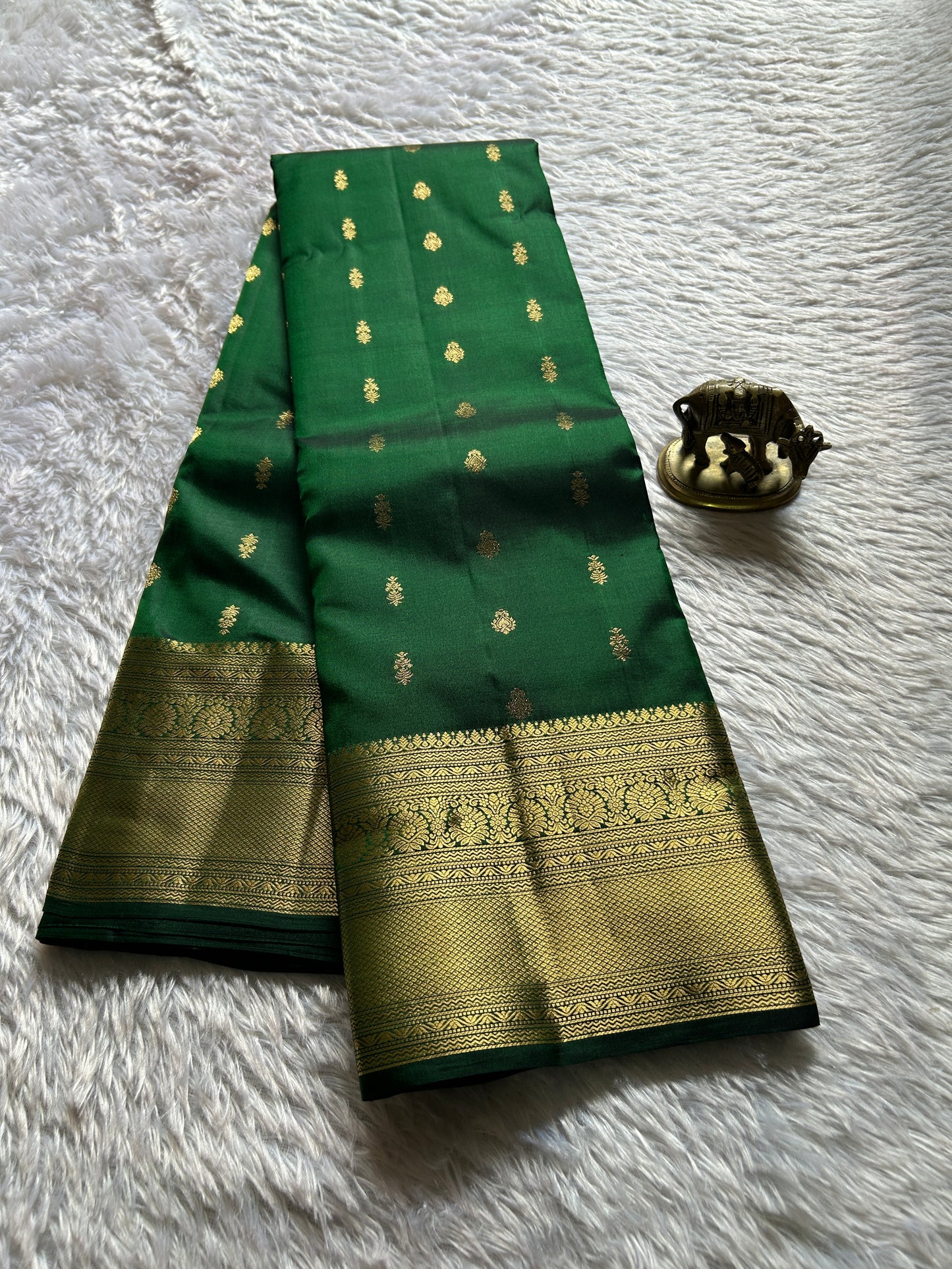 Sambrama : Solid Bottle green
