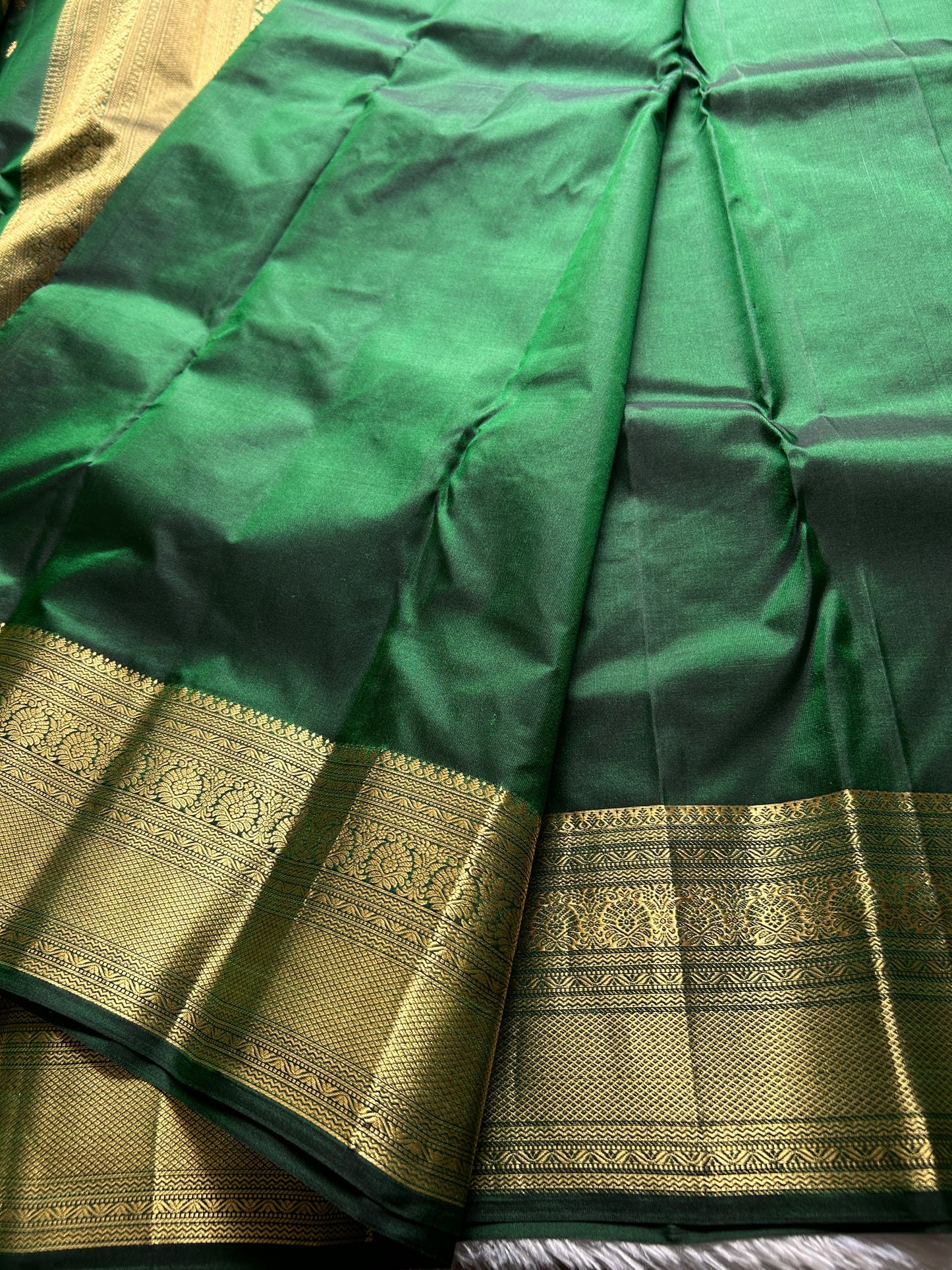 Sambrama : Solid Bottle green